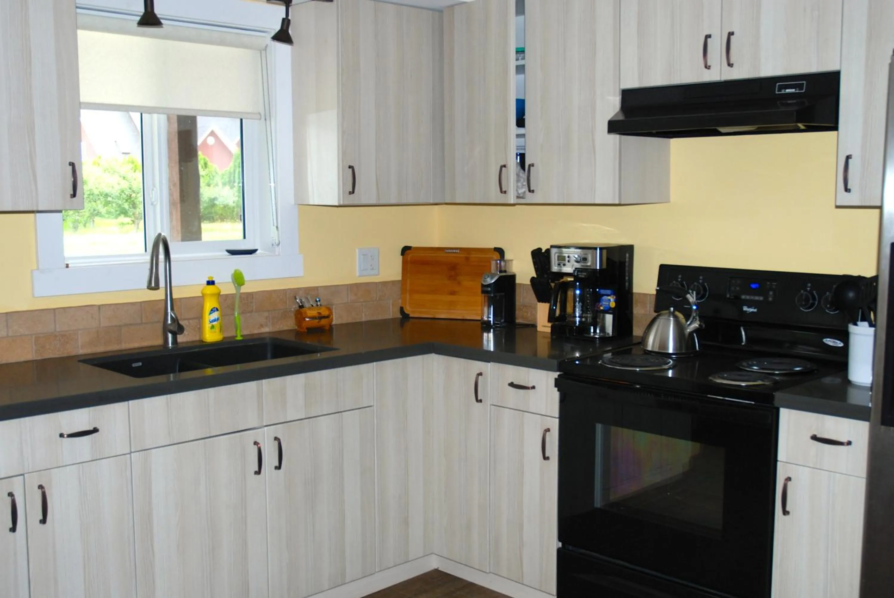 Three-Bedroom Apartment in Klippers Guest Suites