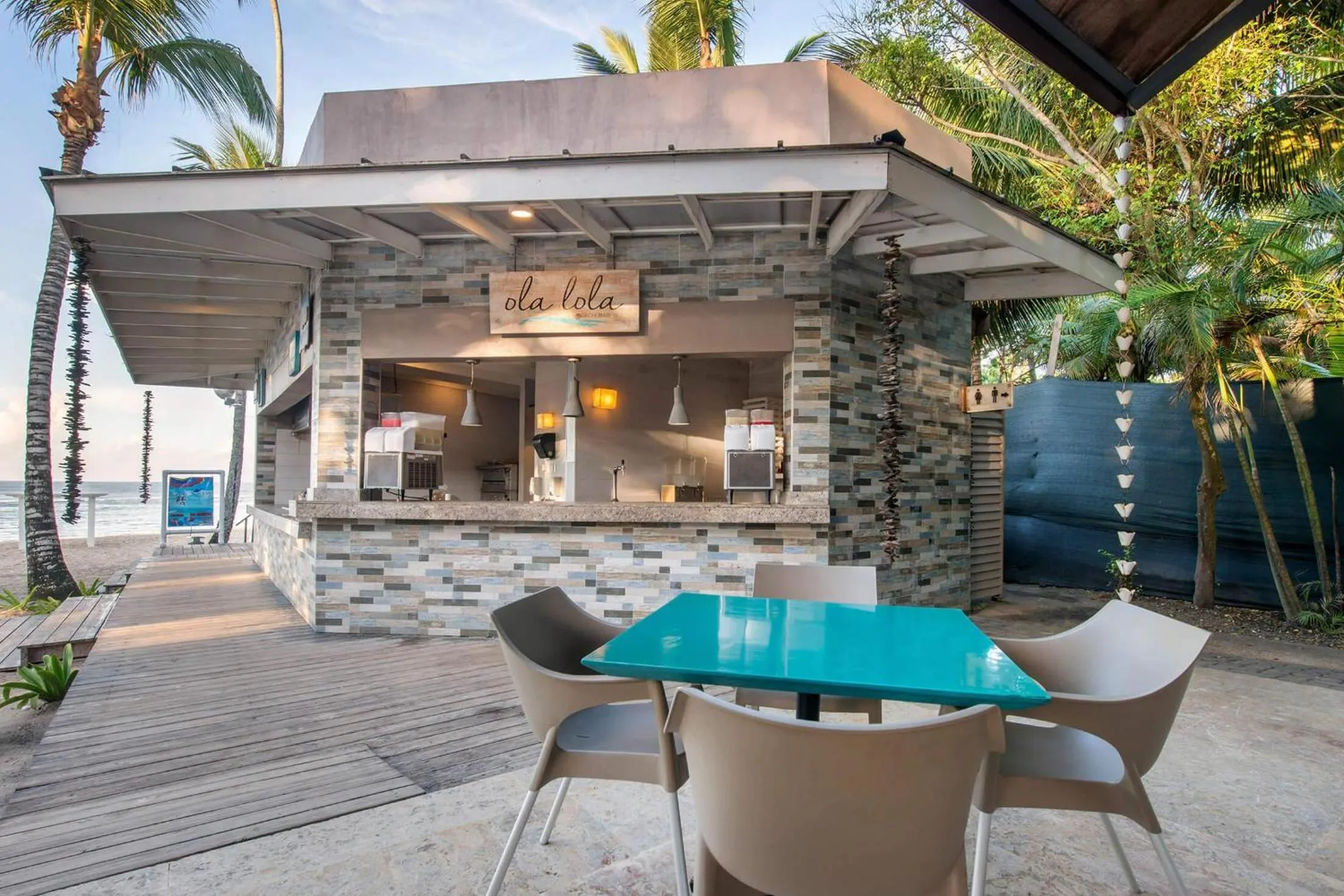 Lounge or bar in Emotions by Hodelpa - Juan Dolio