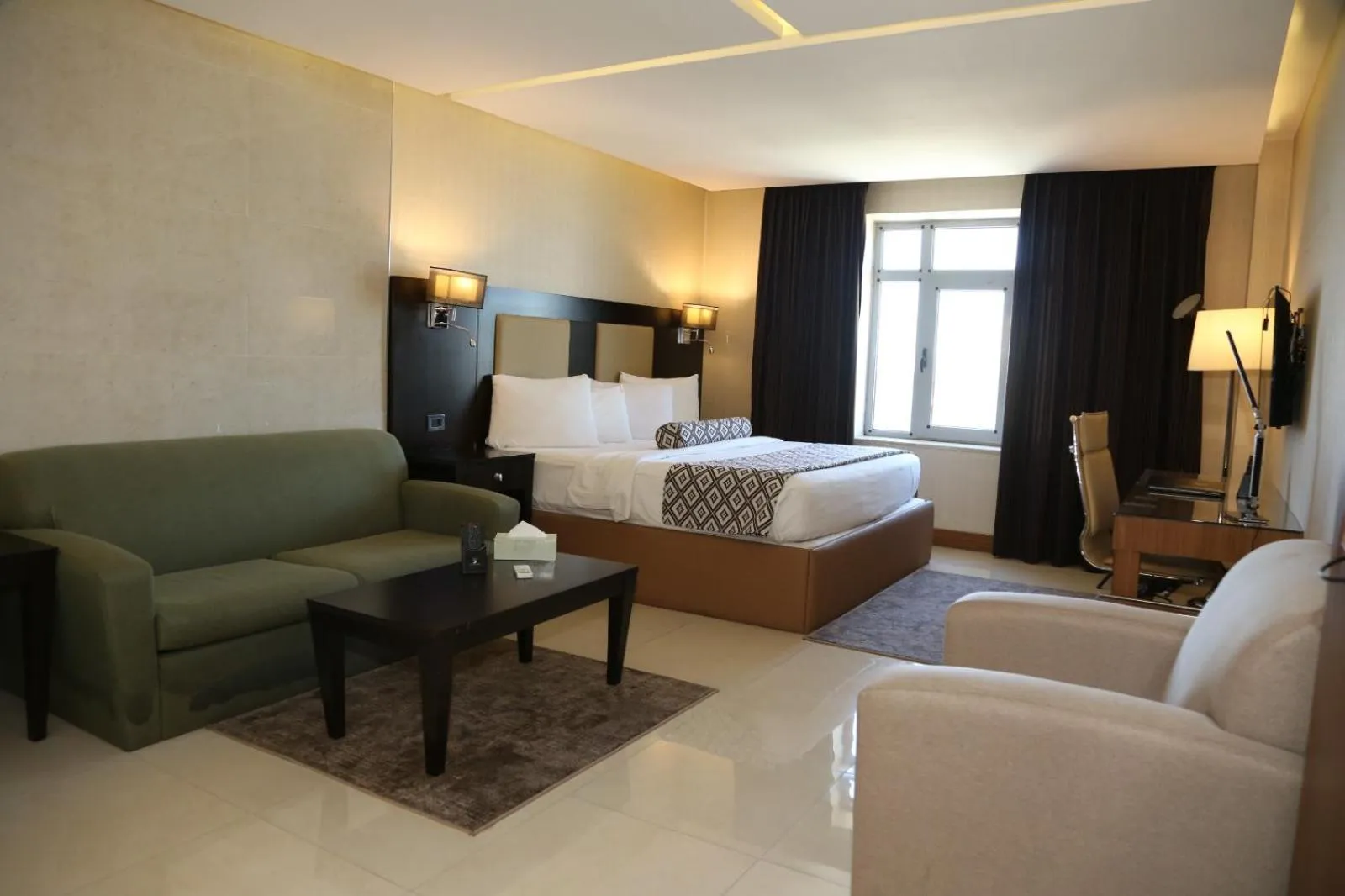 Photo of the whole room, Bed in Olive Tree Amman