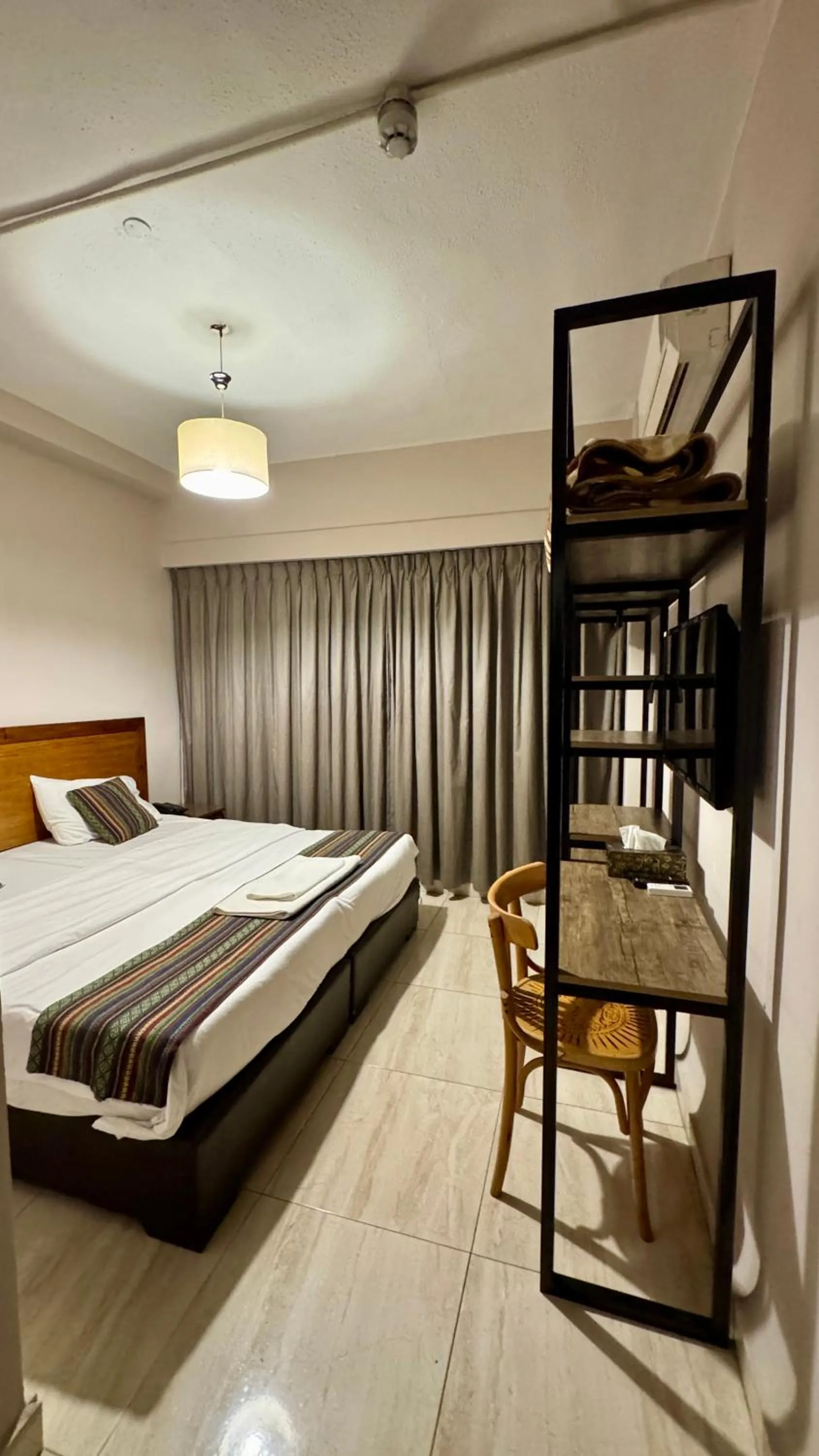 Bedroom, Bed in Antika Amman Hotel