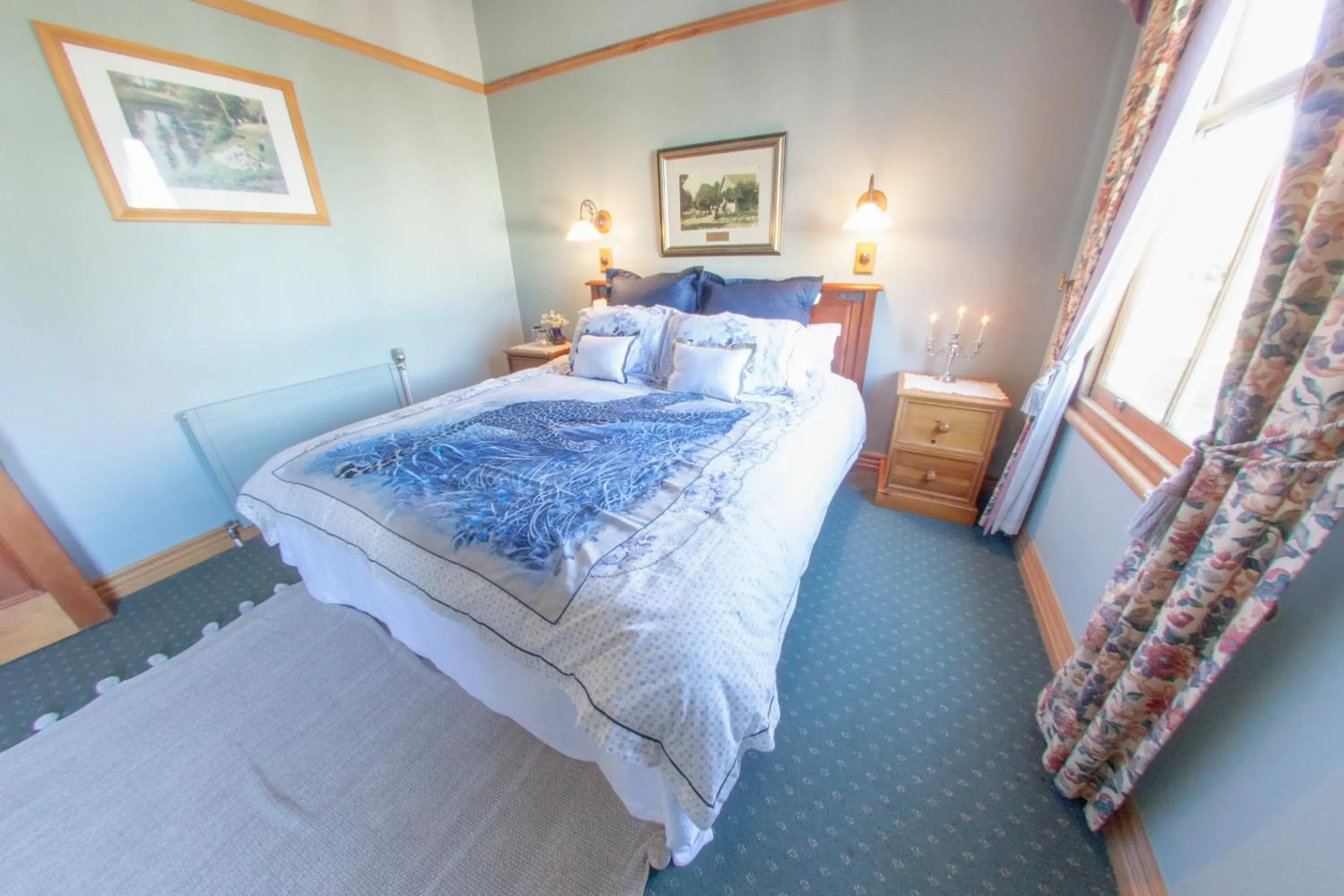 Queen Room - Heritage Wing in Okoroire Hot Springs Hotel Queen Room - Heritage Wing in Okoroire Hot Springs Hotel