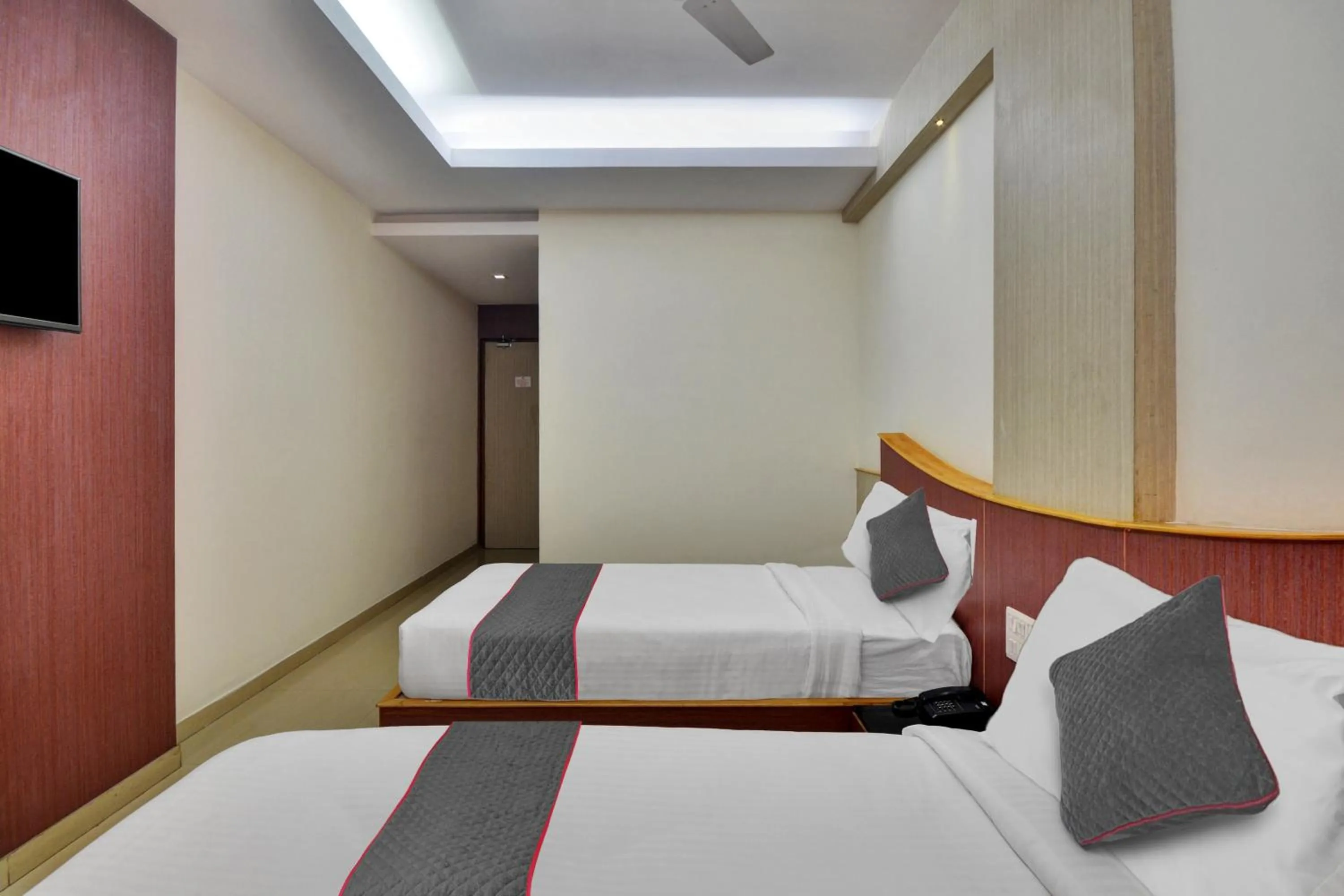 Bedroom, Bed in Townhouse Coastal Grand Hotels and Resorts