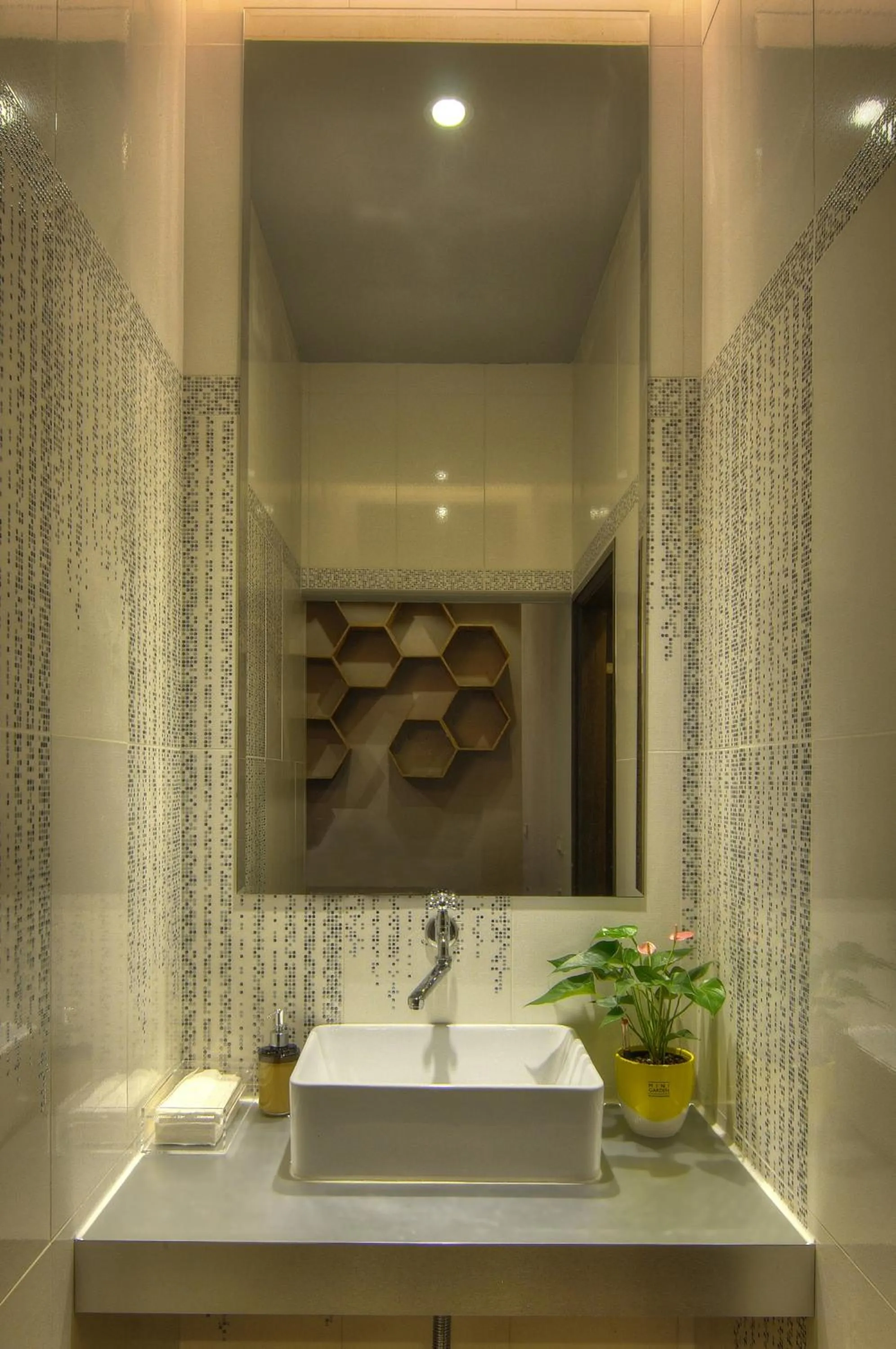 Decorative detail in Art Zone