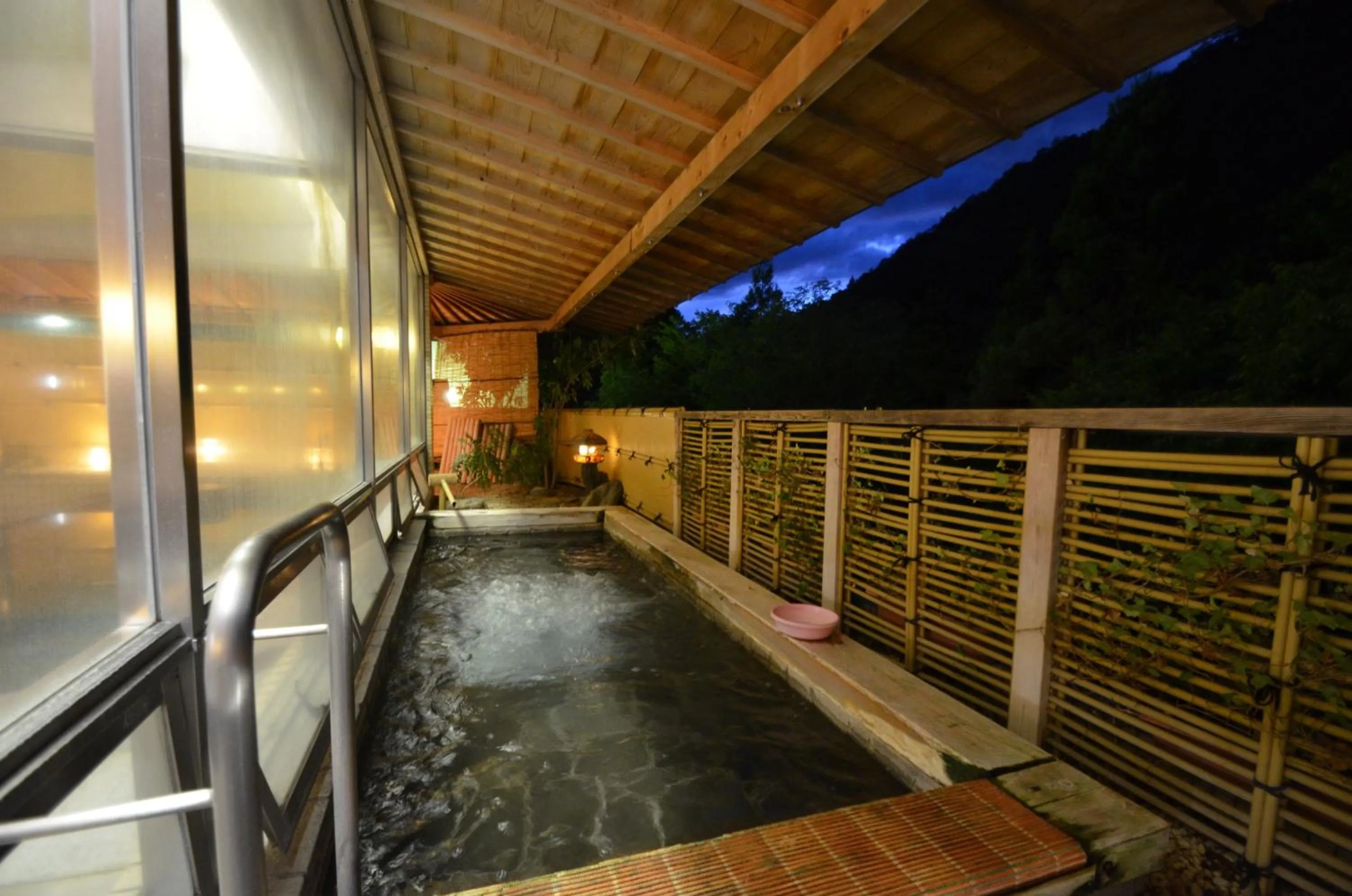 Hot Spring Bath in Shin Kabakawa Kanko Hotel