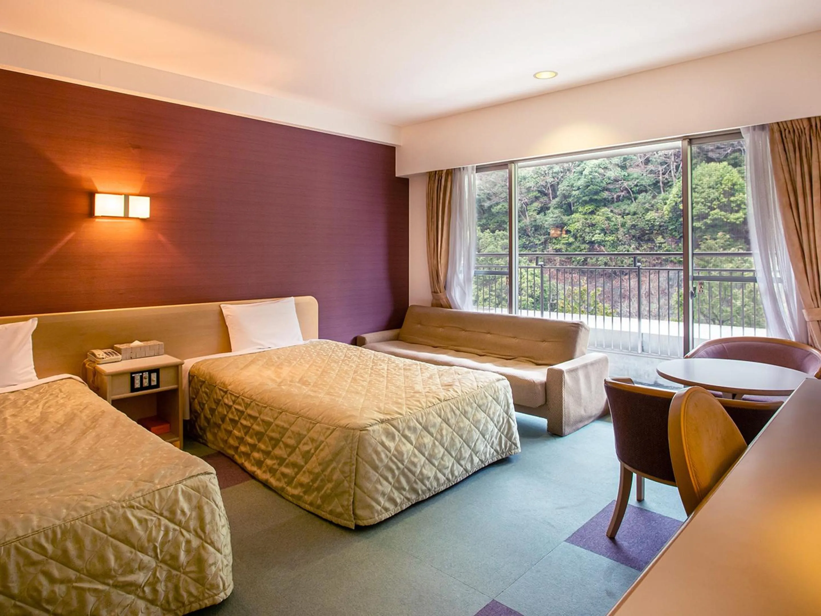 Photo of the whole room, Bed in Shin Kabakawa Kanko Hotel