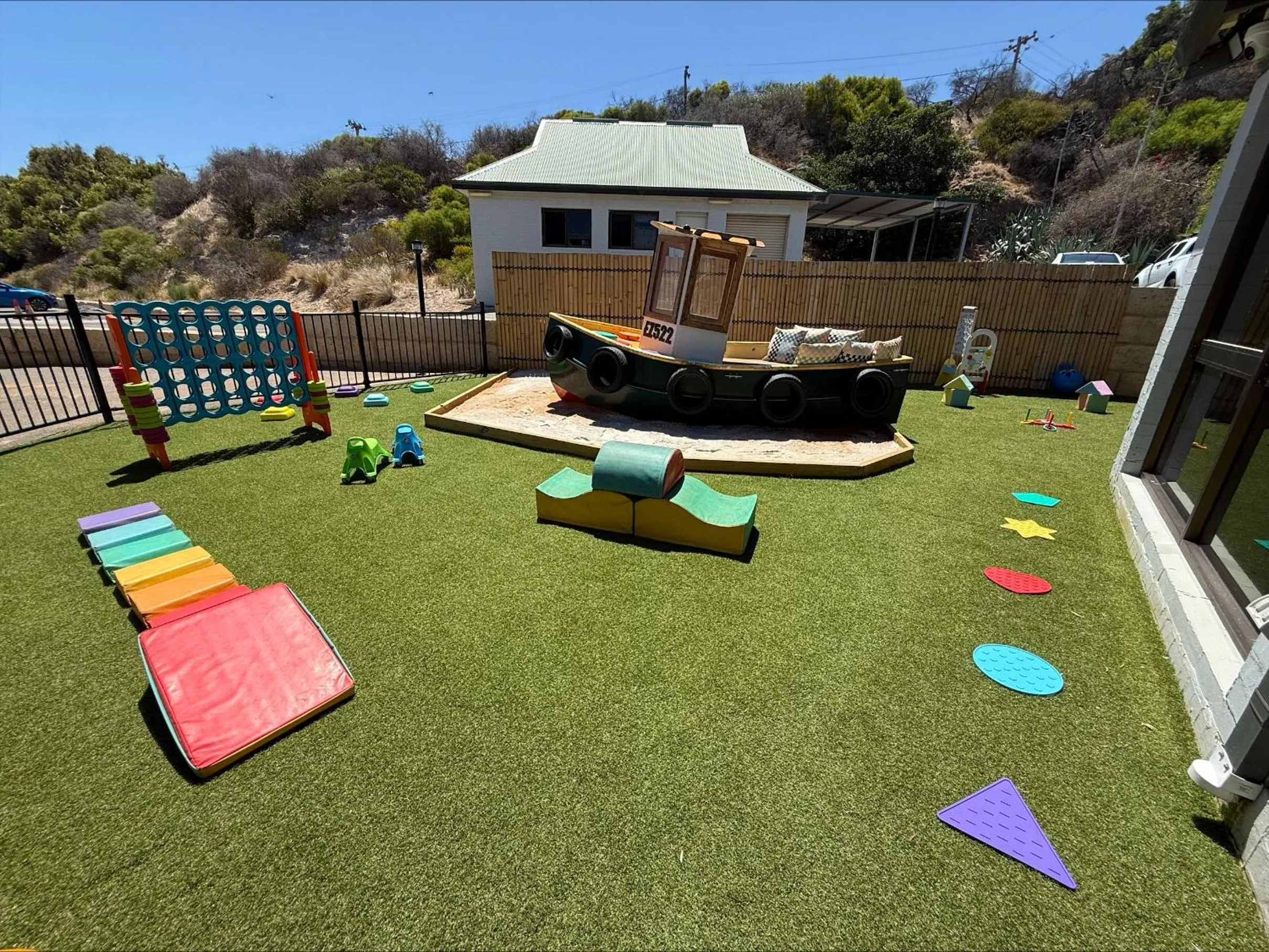 Children play ground in Geraldton Motor Inn