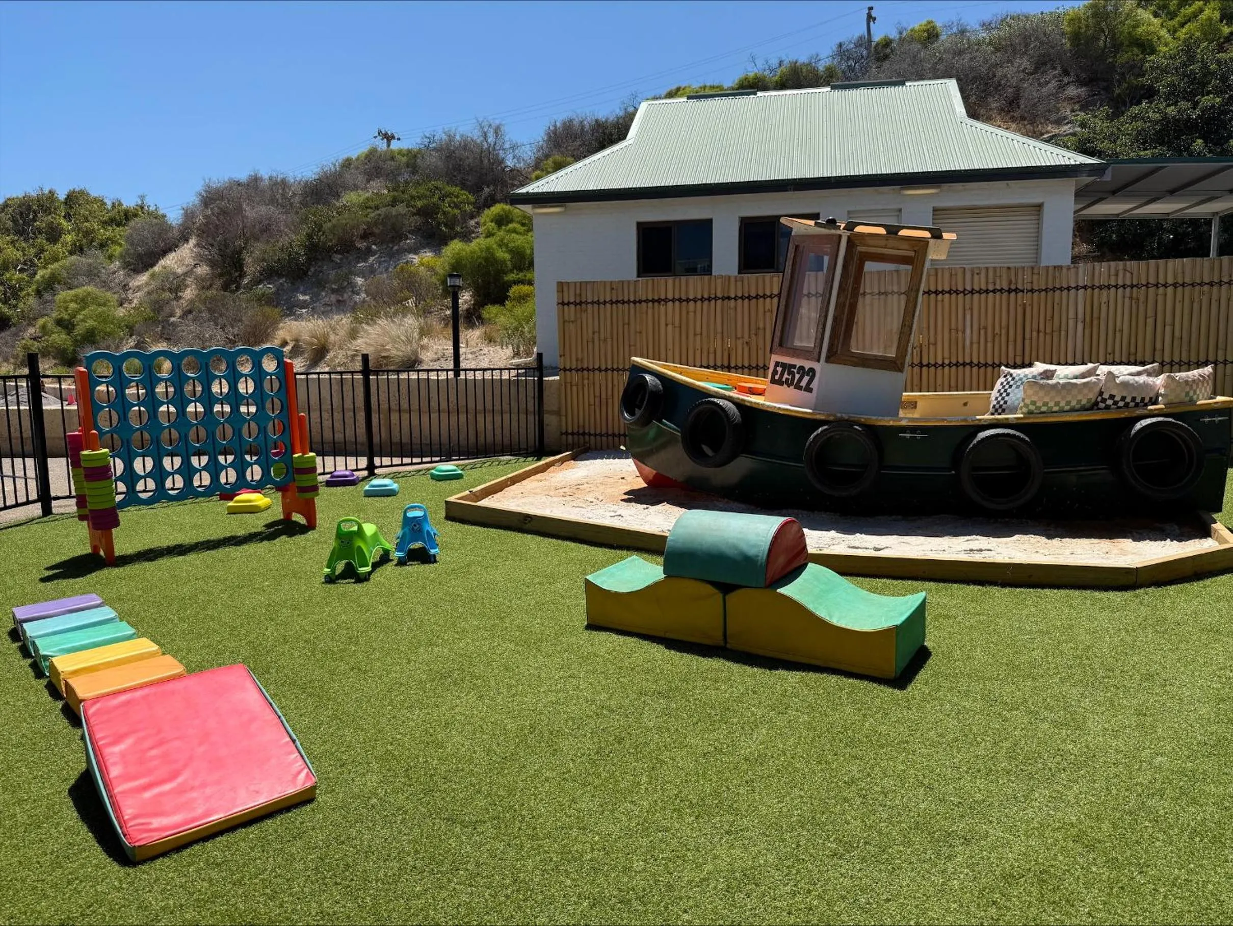 Children play ground in Geraldton Motor Inn