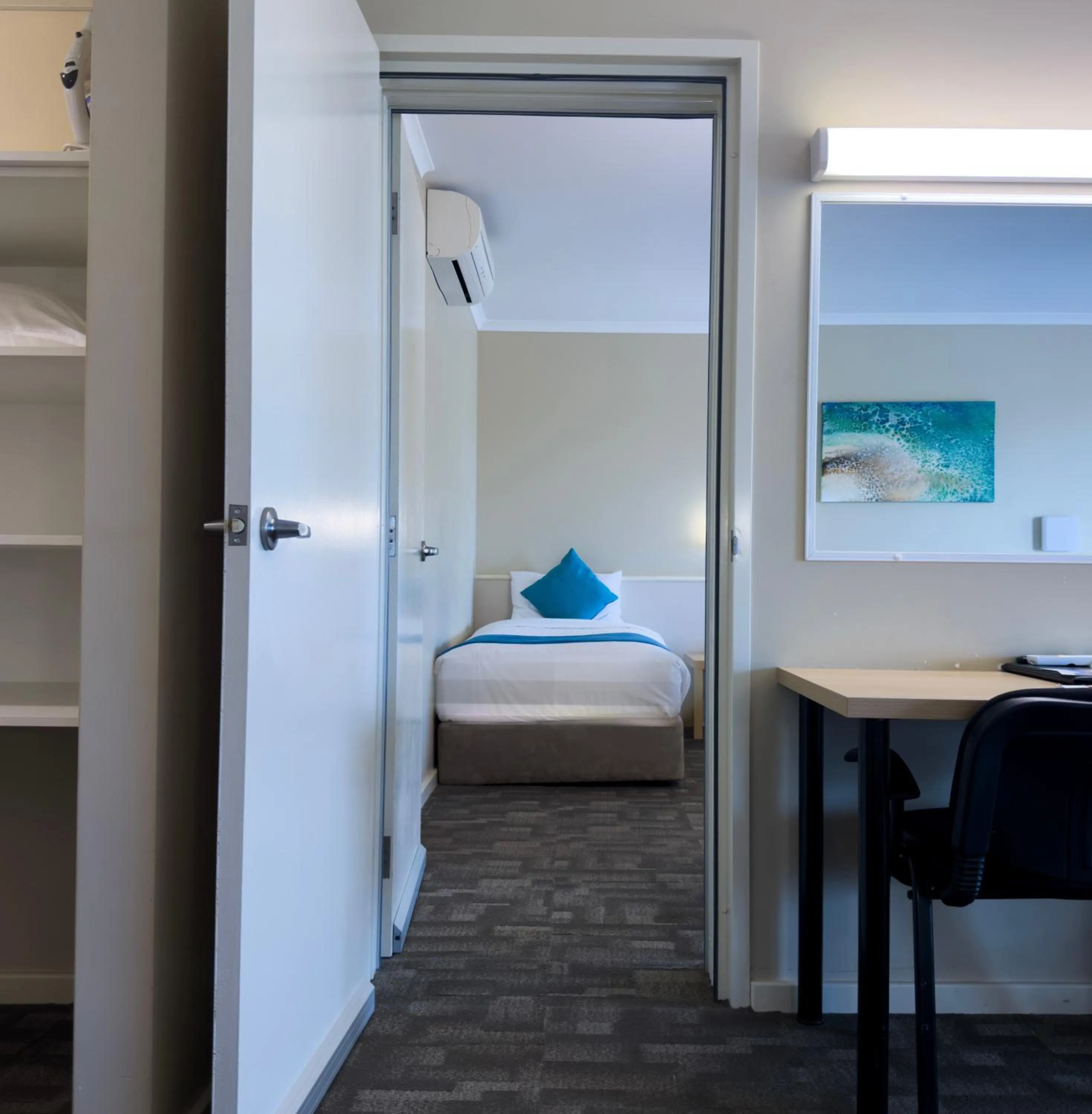 Bedroom, Bed in Geraldton Motor Inn