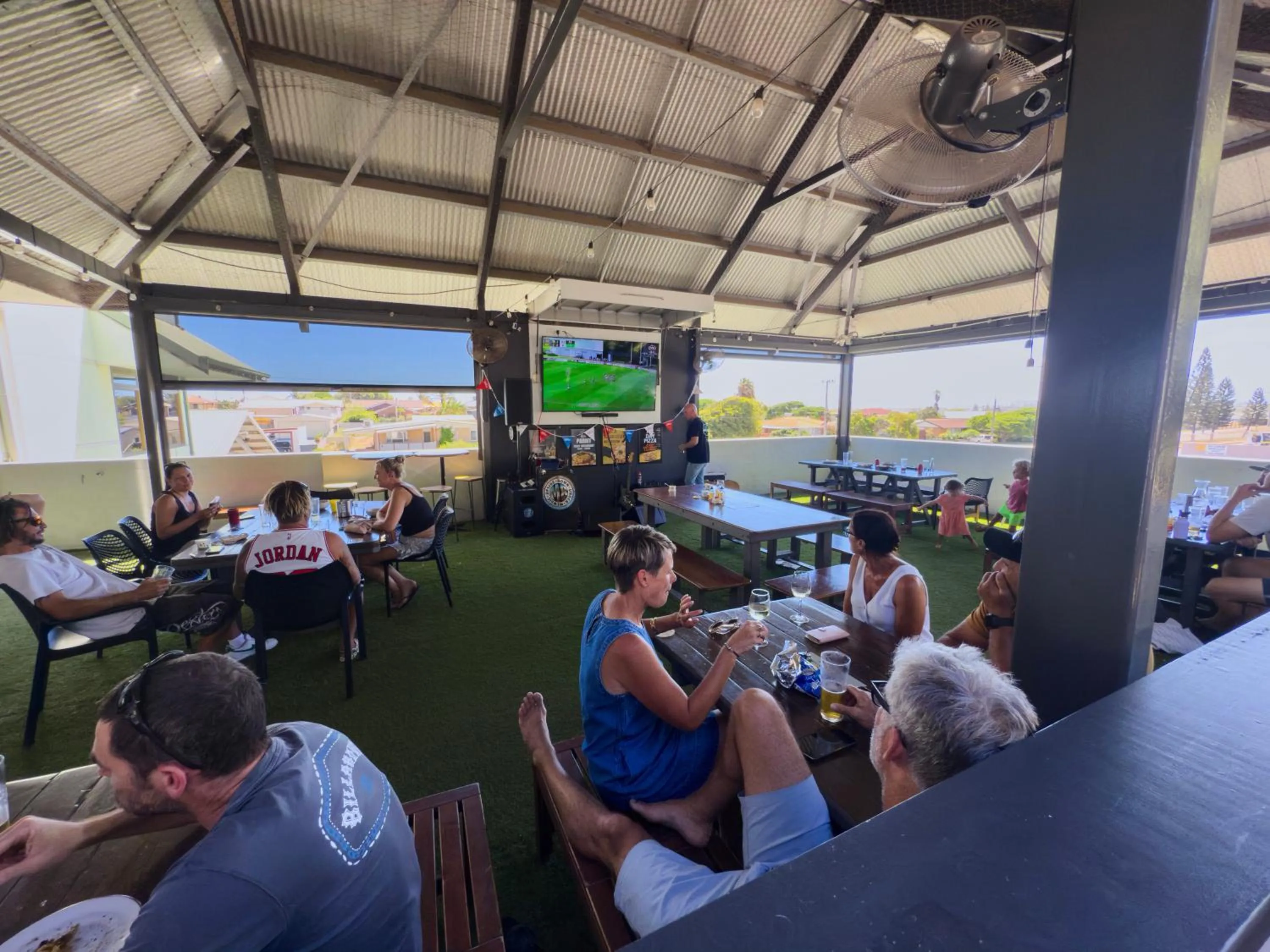 Restaurant/places to eat in Geraldton Motor Inn