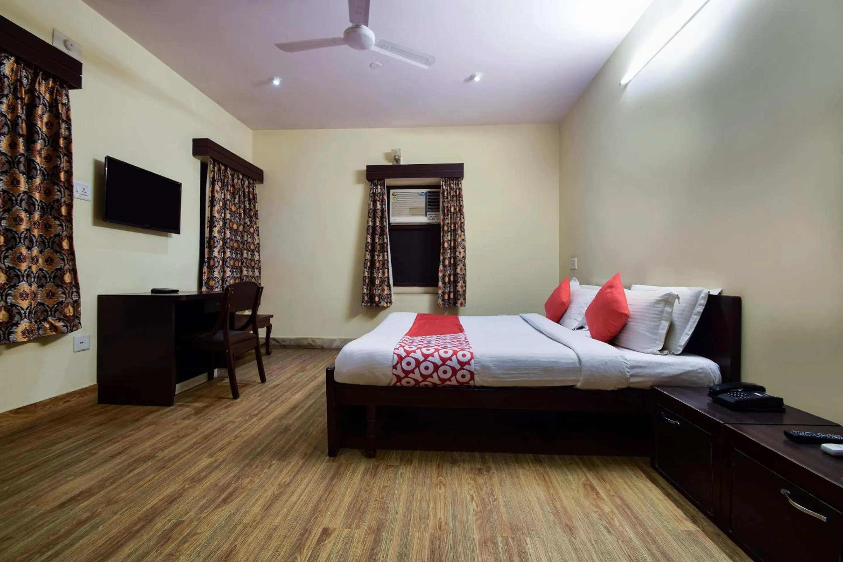 Bedroom, Bed in FabHotel Royal Icon