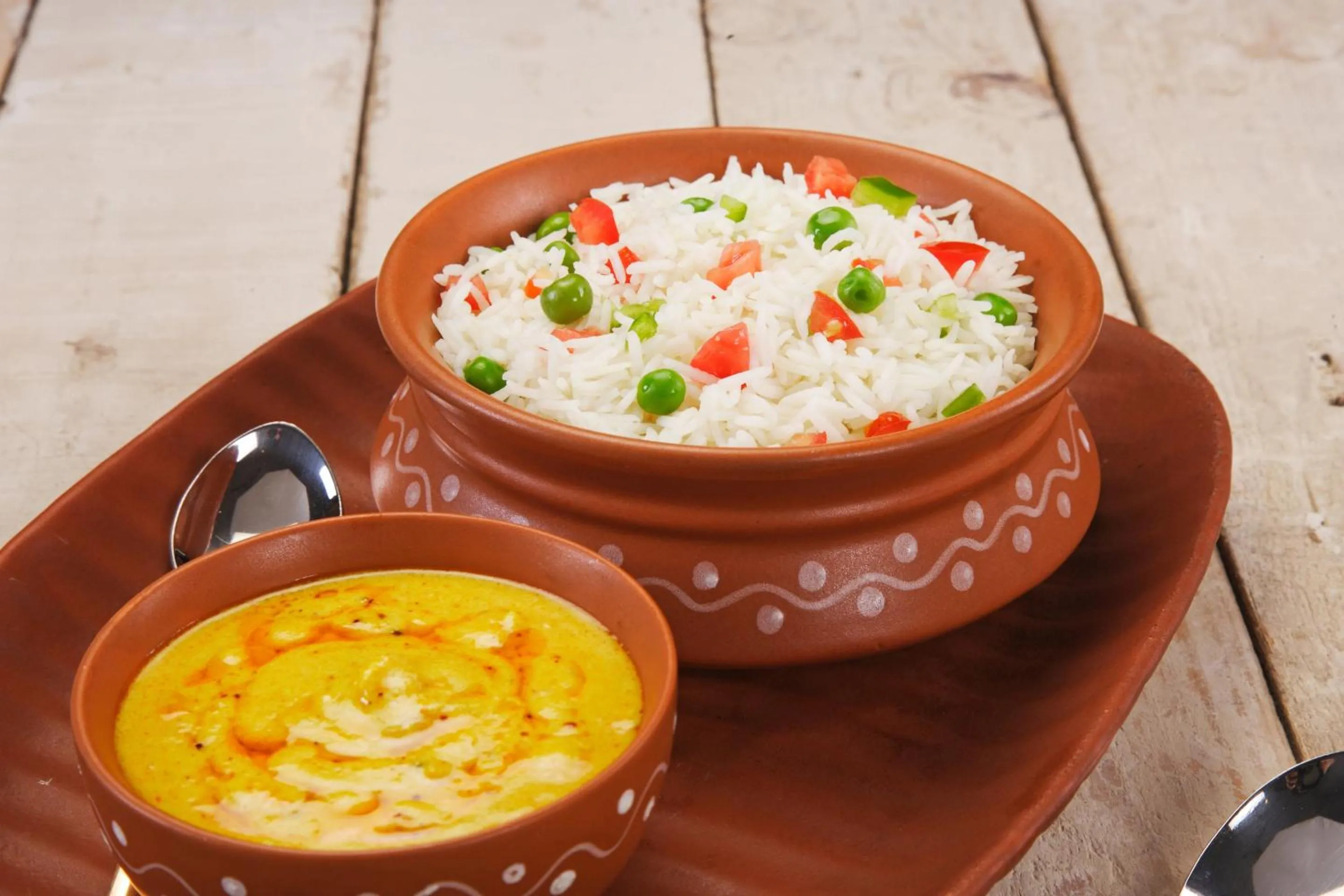 Restaurant/places to eat in FabHotel Royal Icon