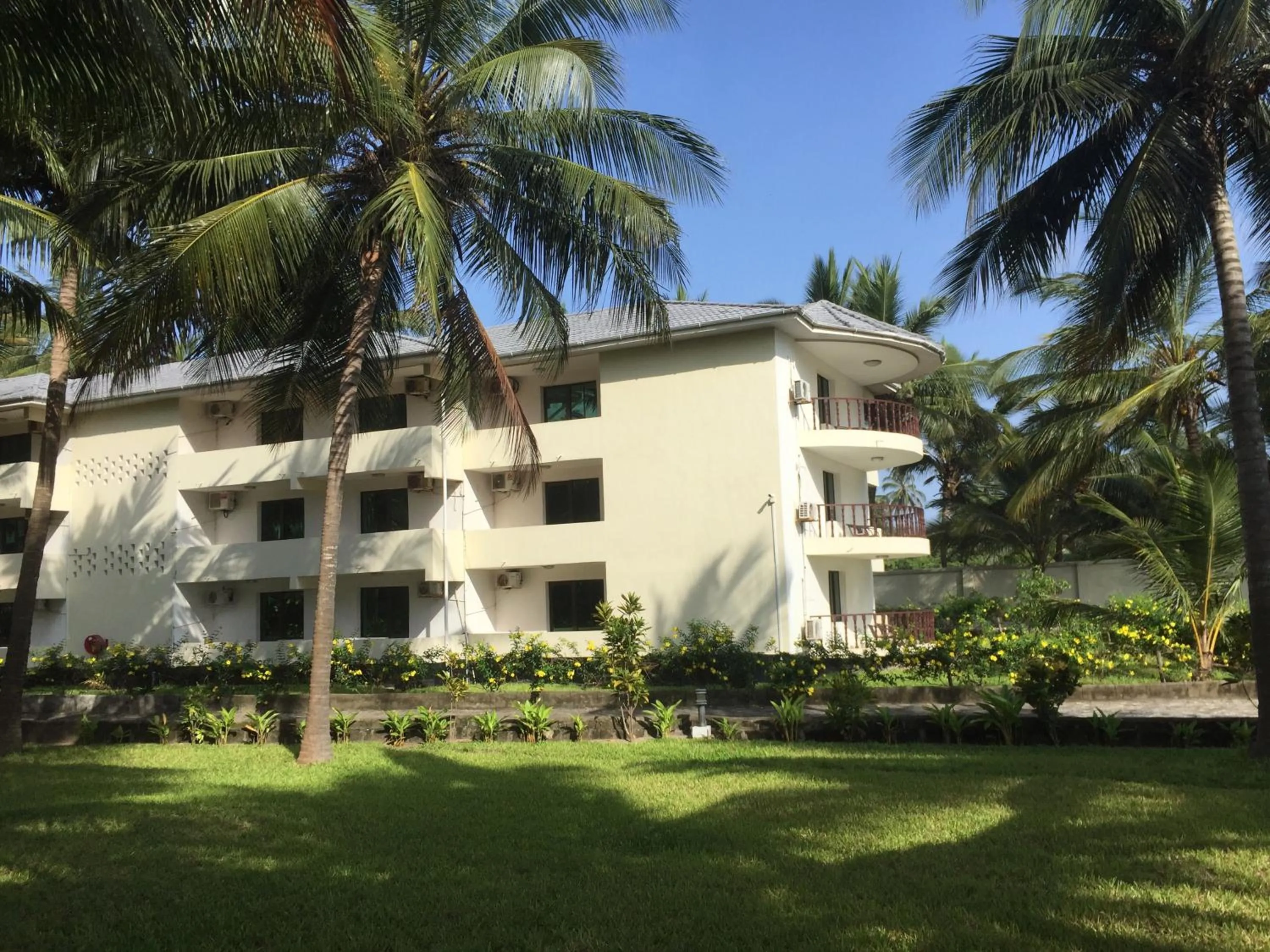 Property building in Oceanic Bay Hotel & Resort