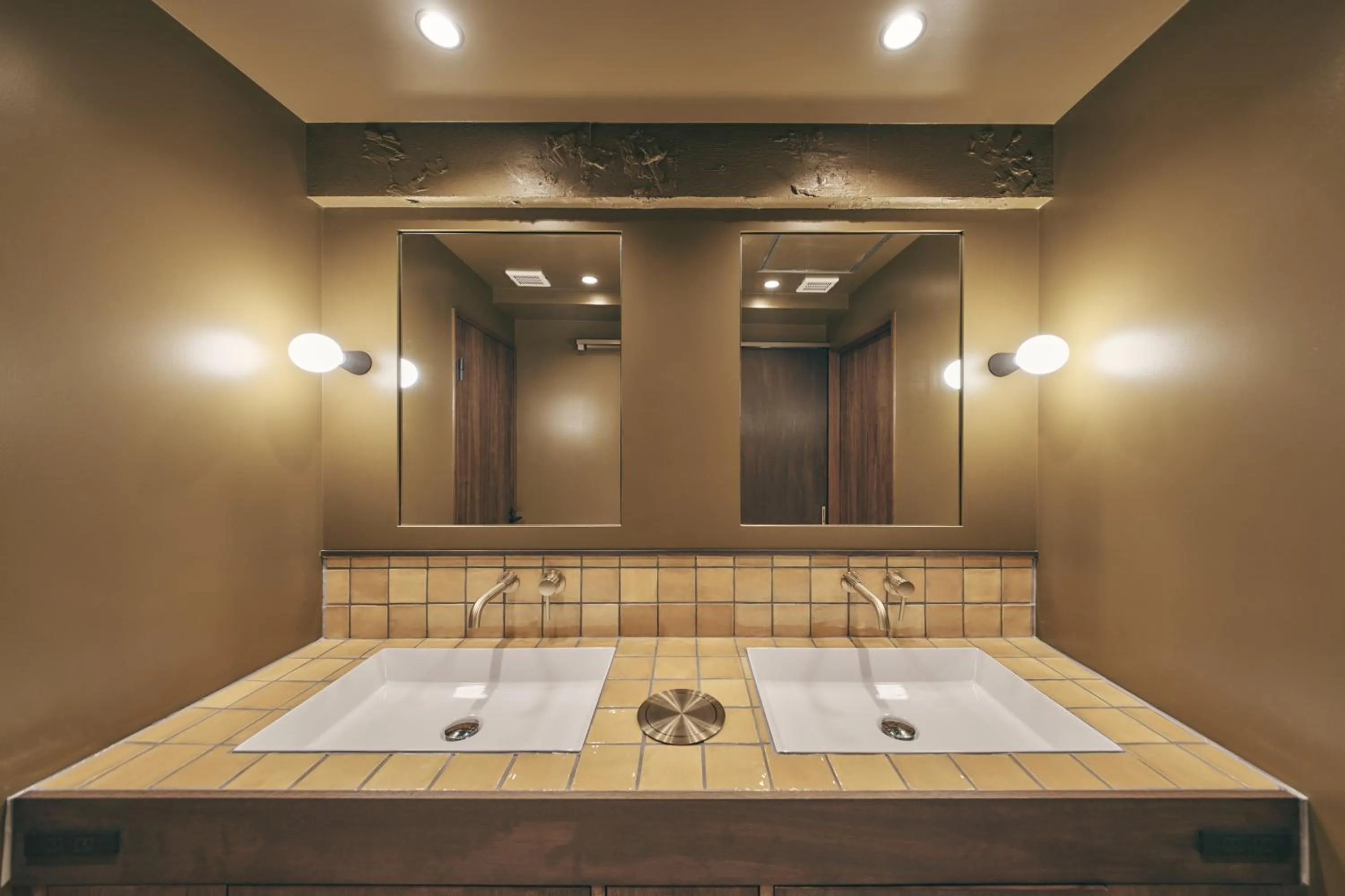 illi Lay Shibuya-Ebisu