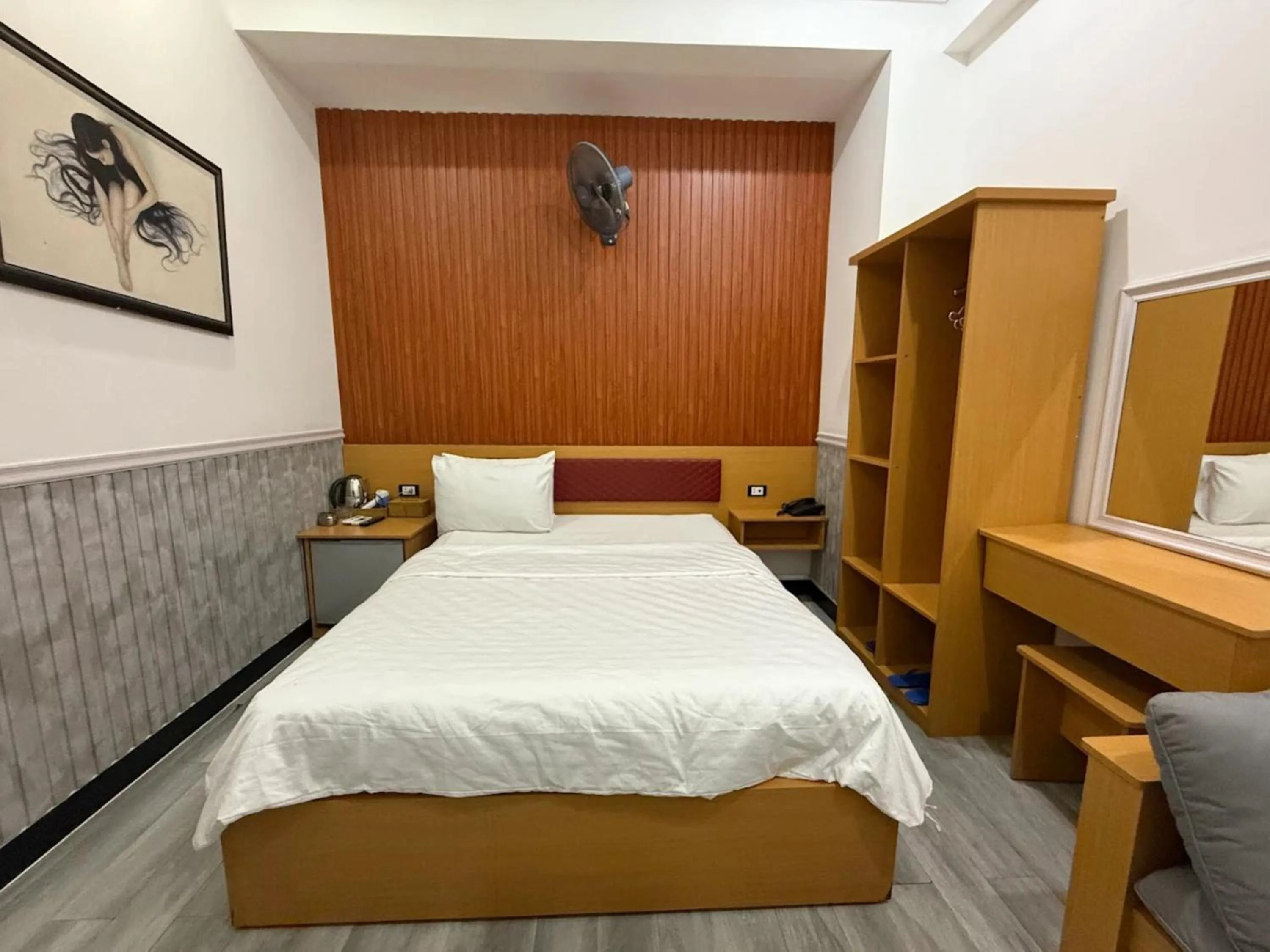 Bed in Minh Hà Hotel Hồ Chí Minh