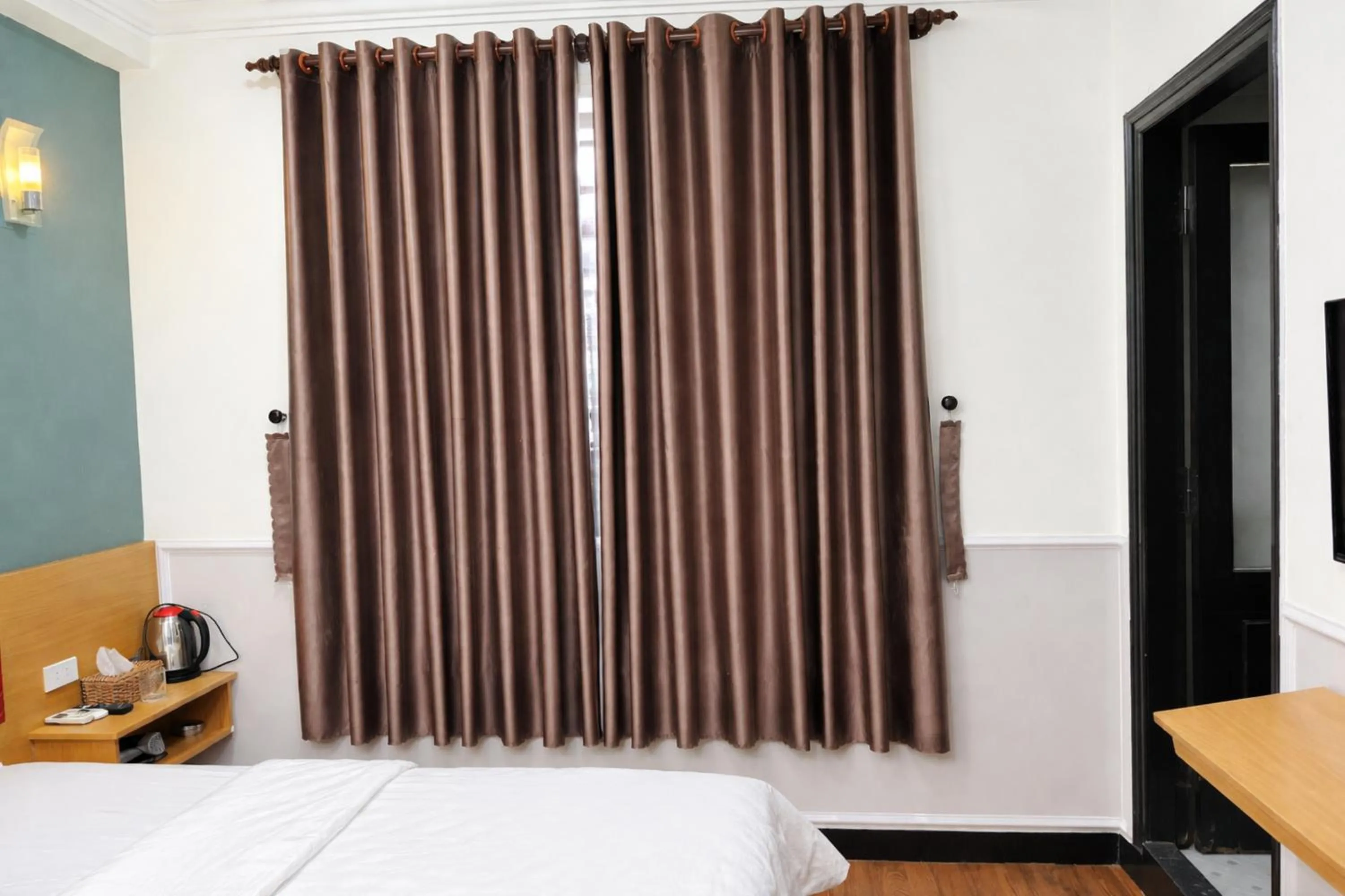 Bed in Minh Hà Hotel Hồ Chí Minh