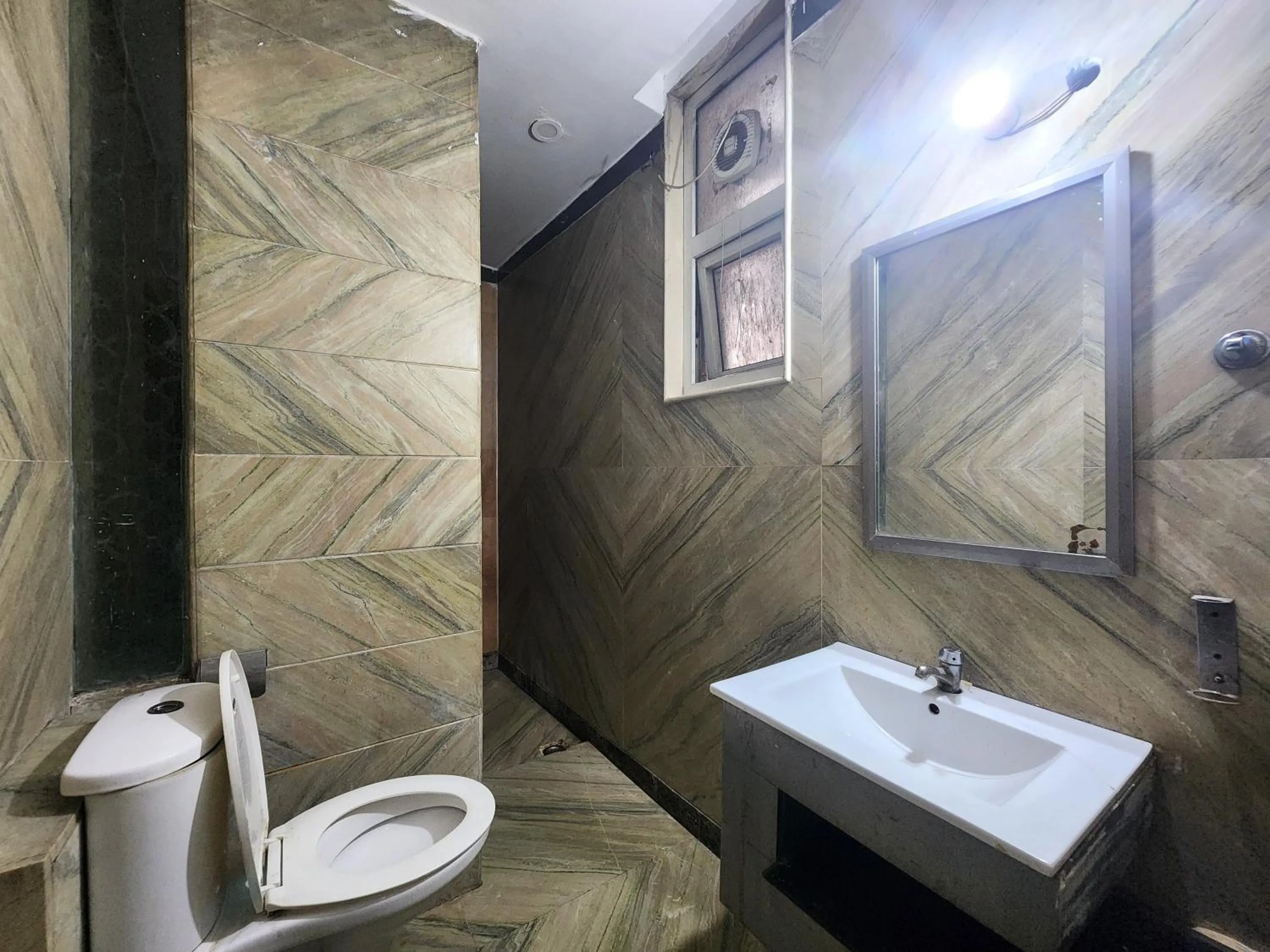 Bathroom in Hotel Florence Legacy