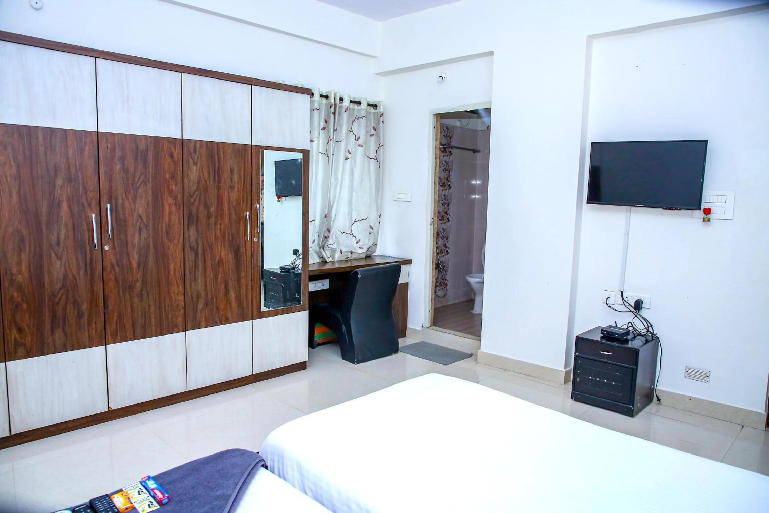 Bed in Sri Ramanjaneya Nilayam