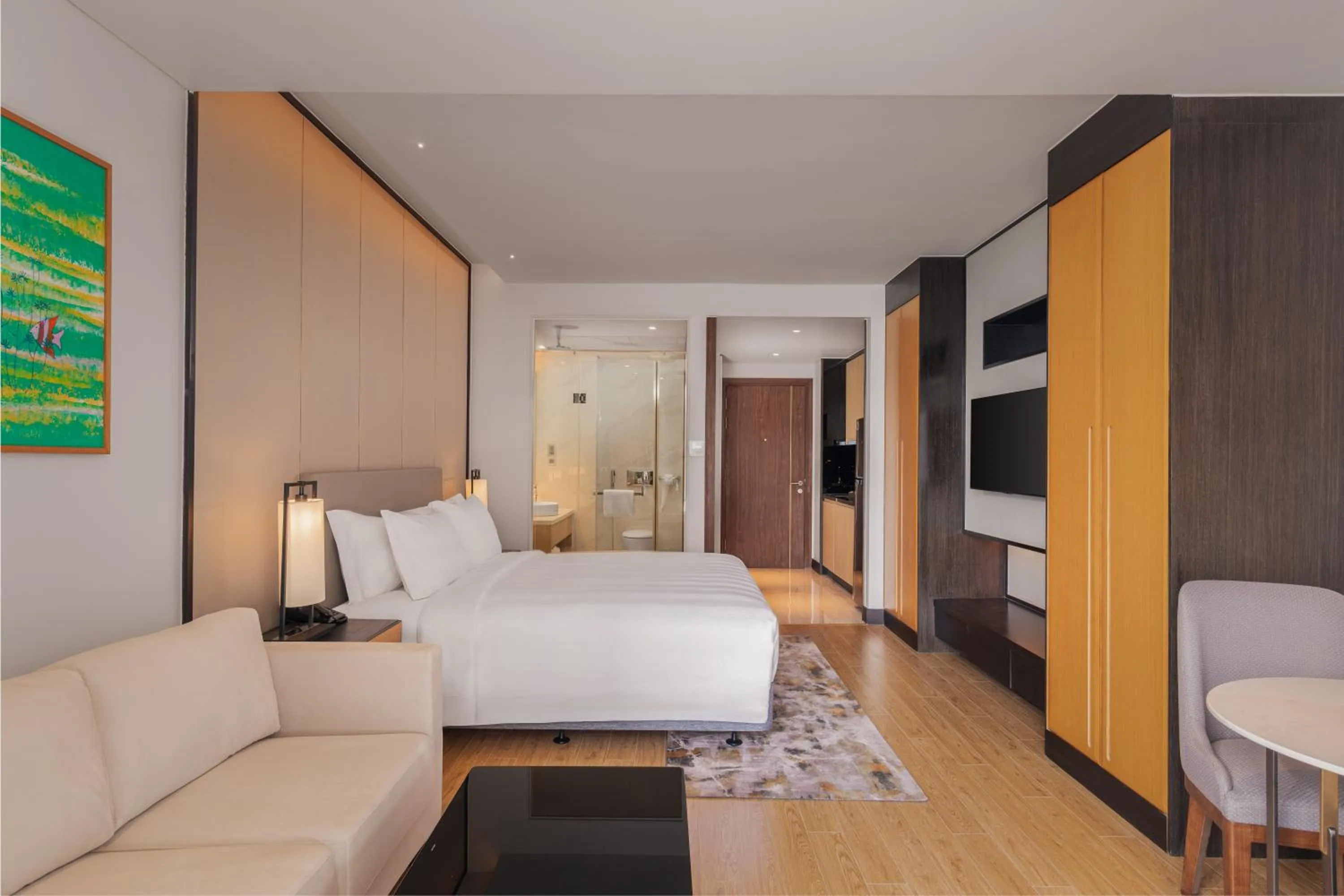 Bed in Wyndham Soleil Danang - Free Schedule Airport Shuttle