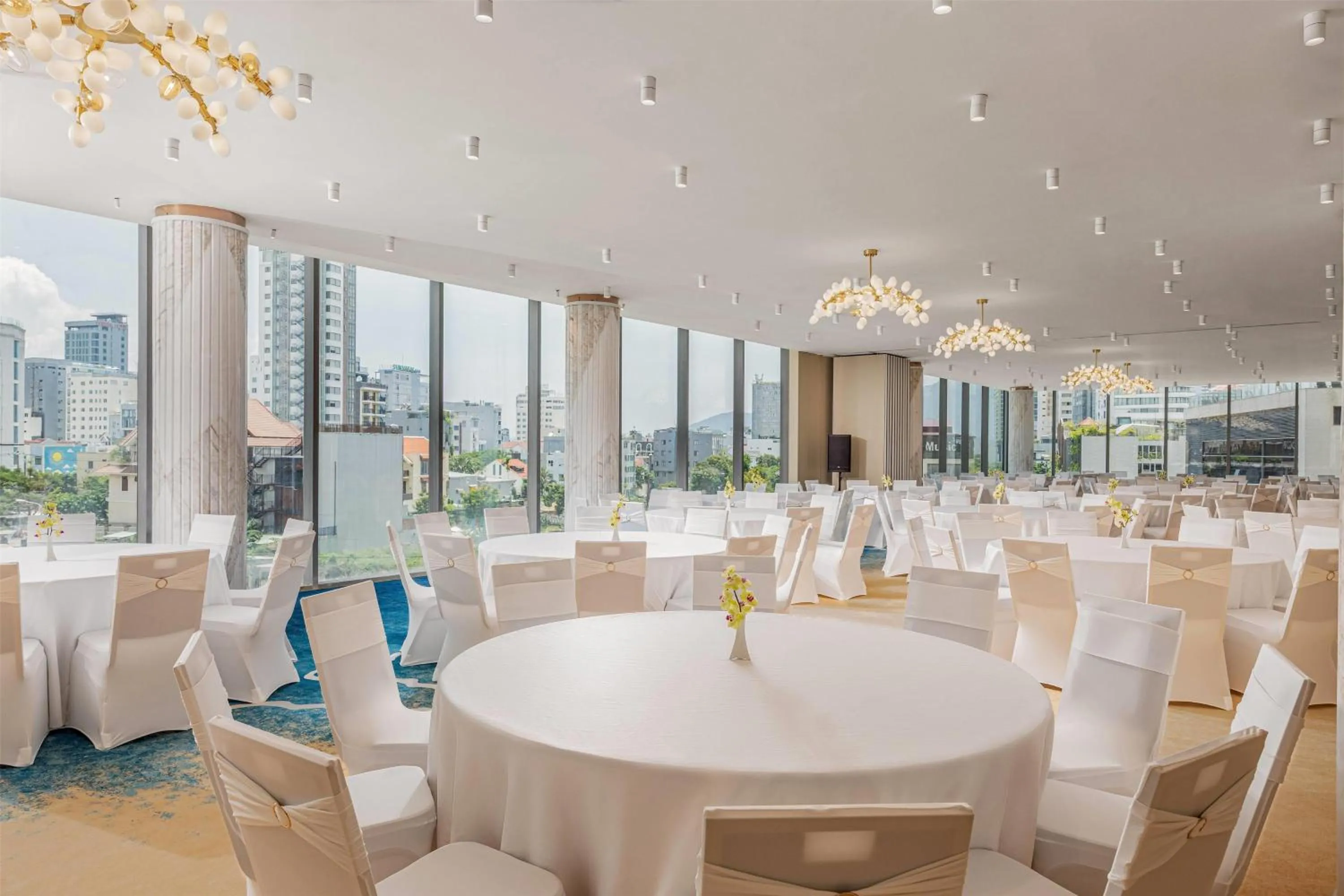 Meeting/conference room in Wyndham Soleil Danang - Free Schedule Airport Shuttle