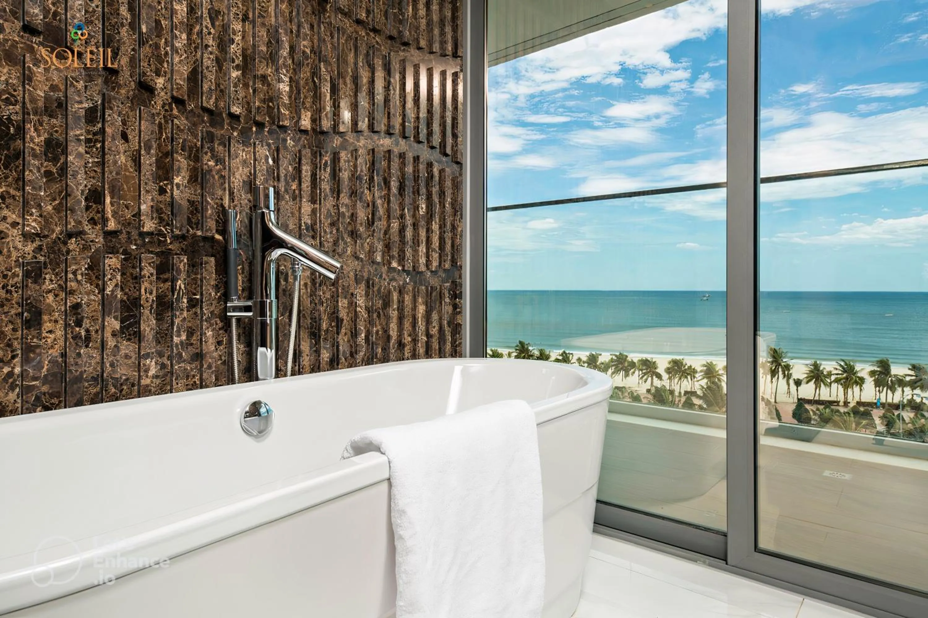 Shower in Wyndham Soleil Danang - Free Schedule Airport Shuttle