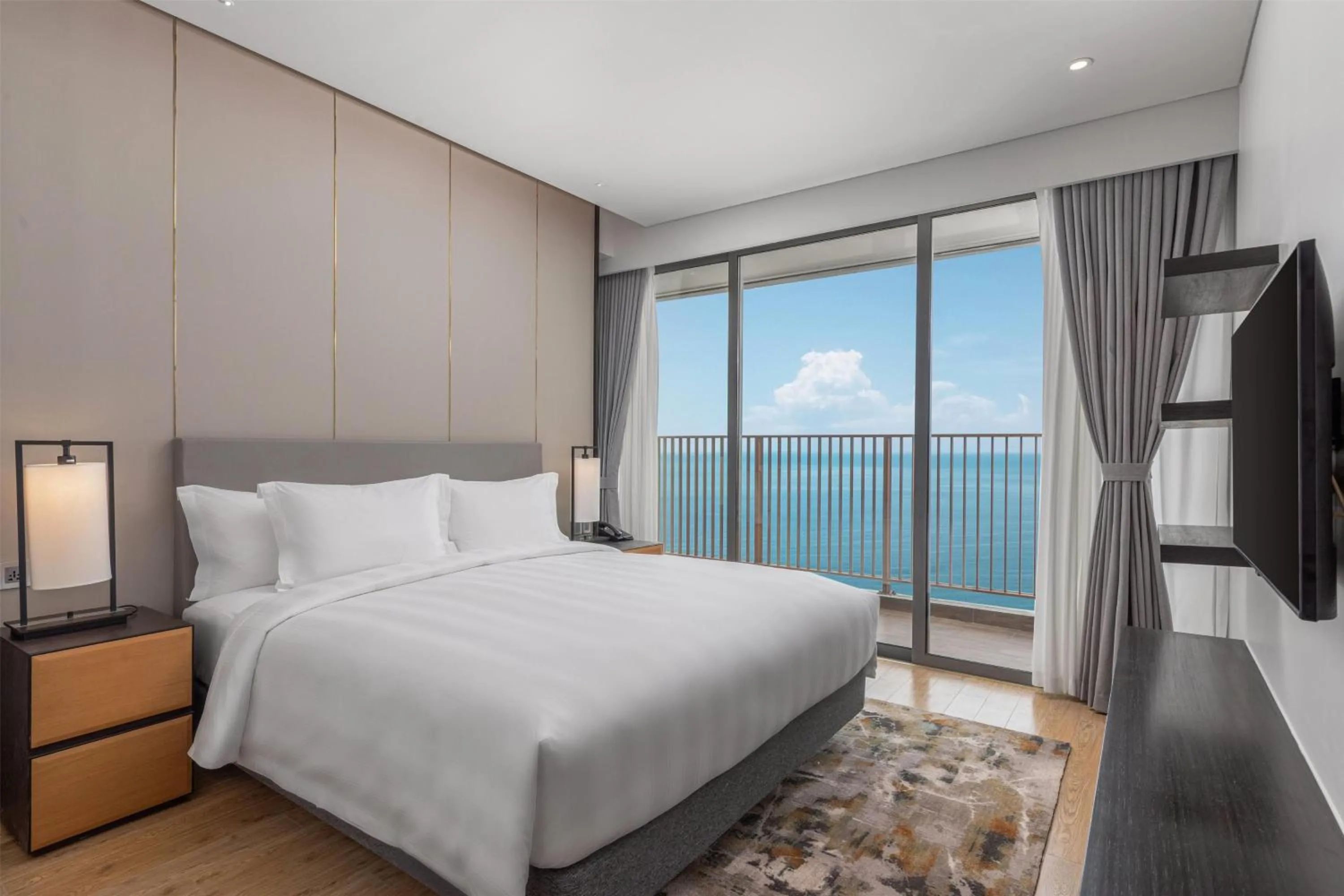 Photo of the whole room, Bed in Wyndham Soleil Danang - Free Schedule Airport Shuttle