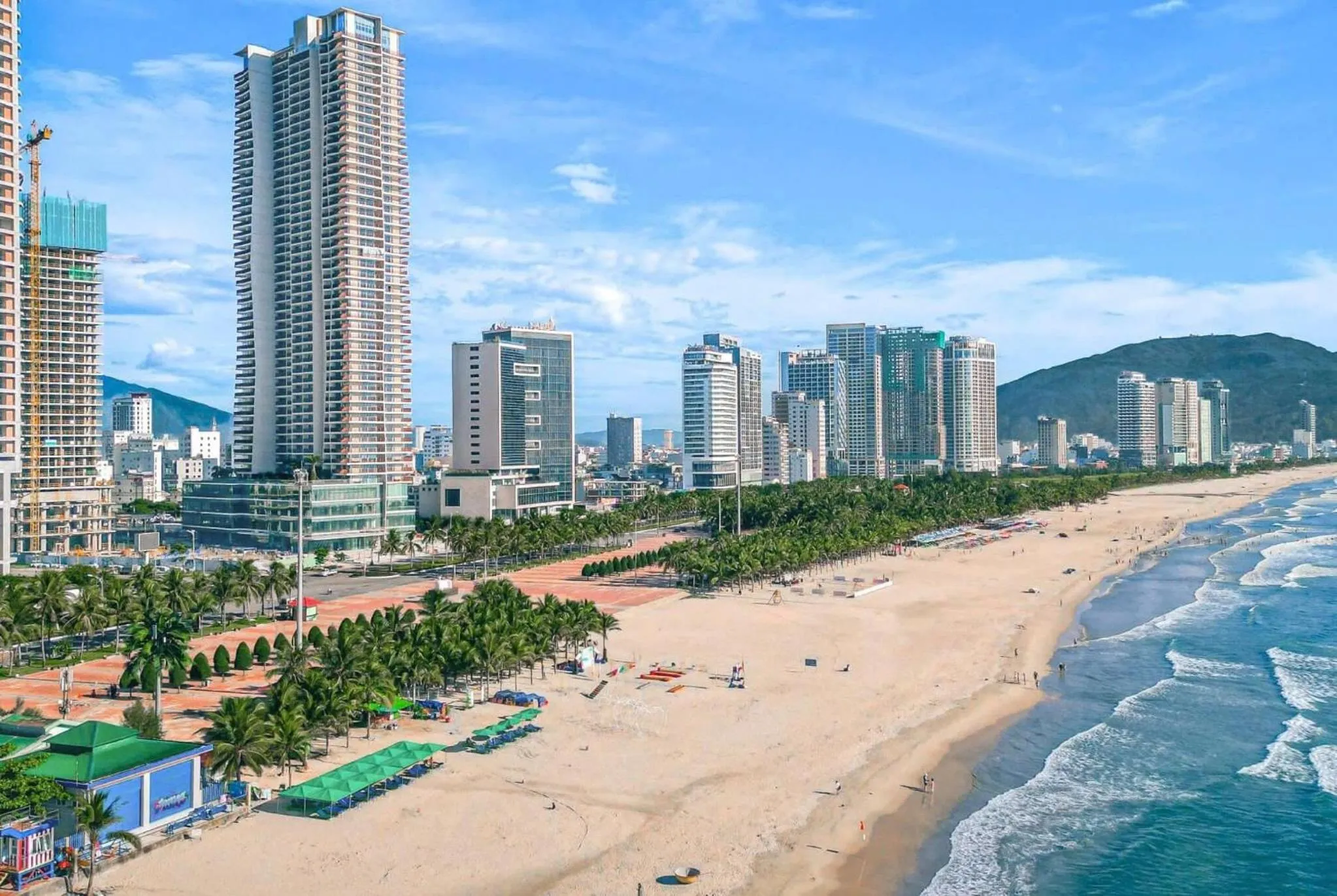 Property building in Wyndham Soleil Danang - Free Schedule Airport Shuttle