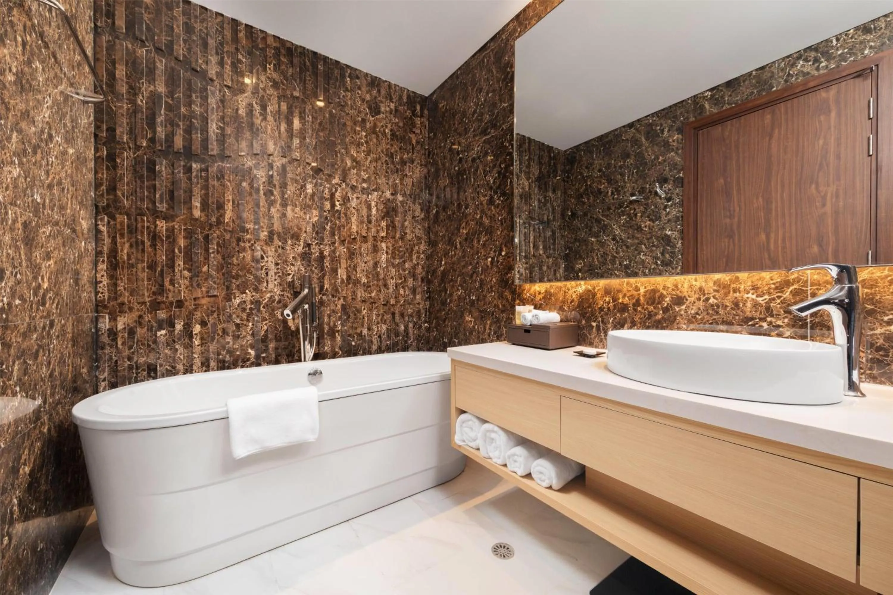 Bathroom in Wyndham Soleil Danang - Free Schedule Airport Shuttle