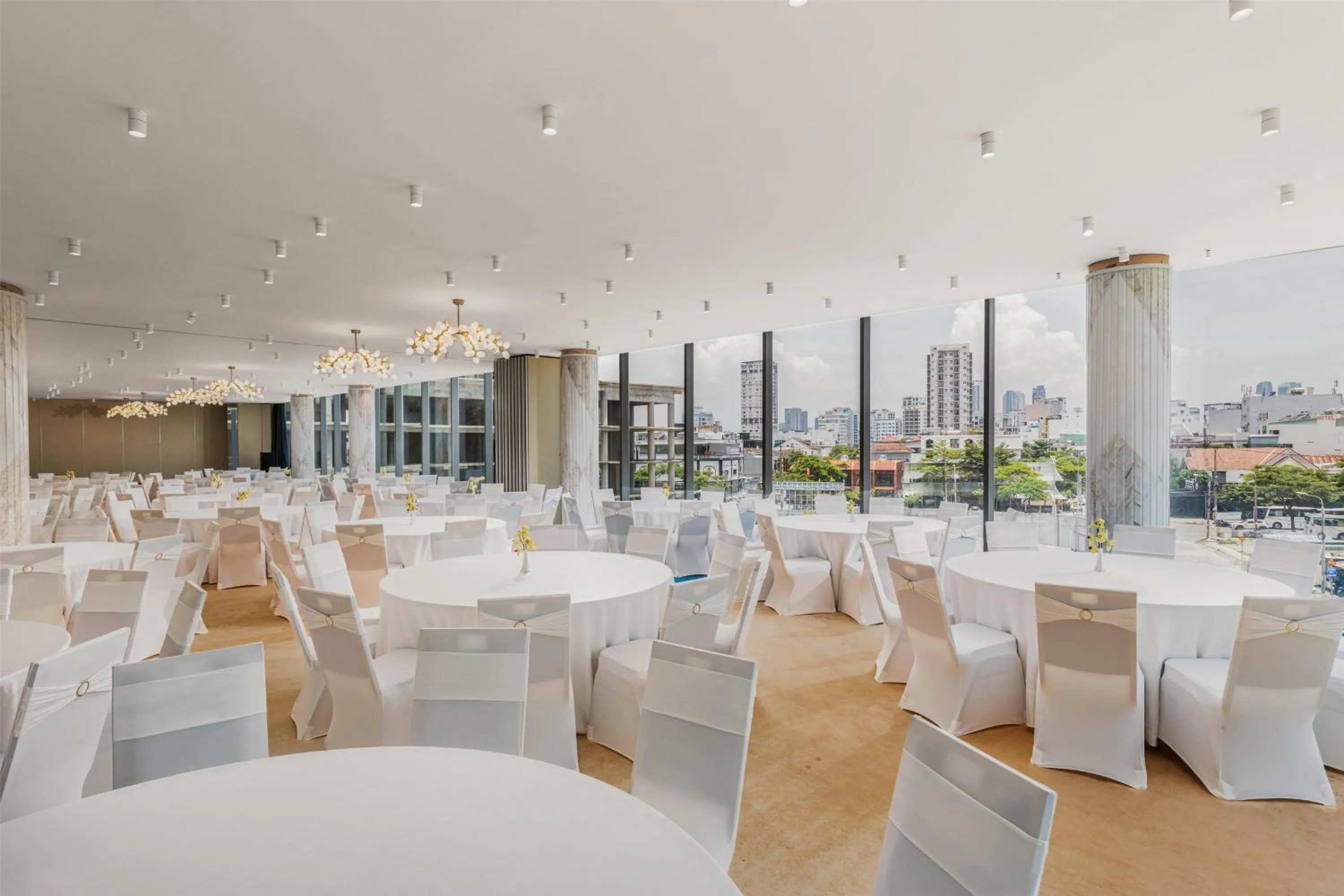 Meeting/conference room in Wyndham Soleil Danang - Free Schedule Airport Shuttle