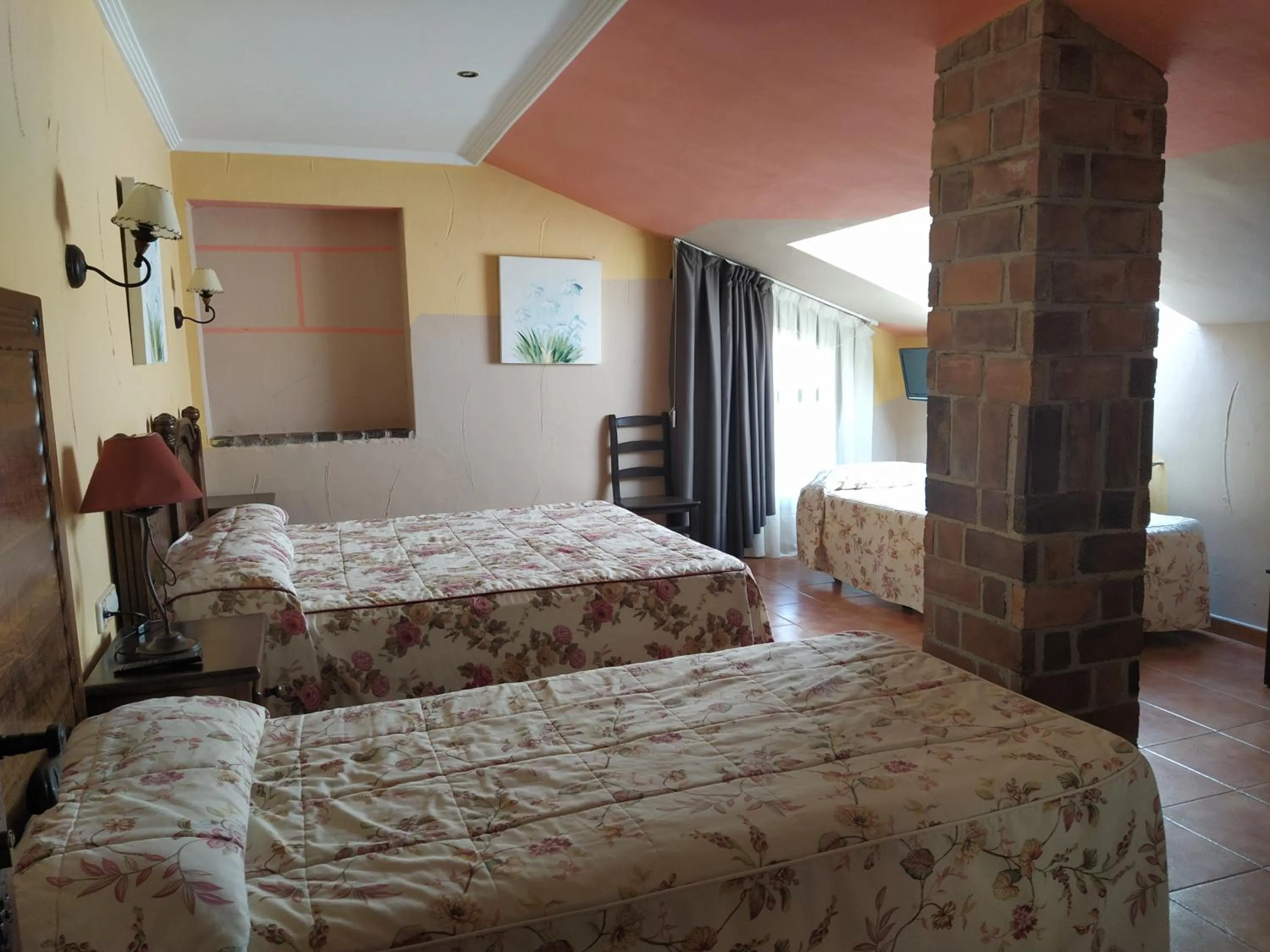 Bed in Hotel Intriago I & II