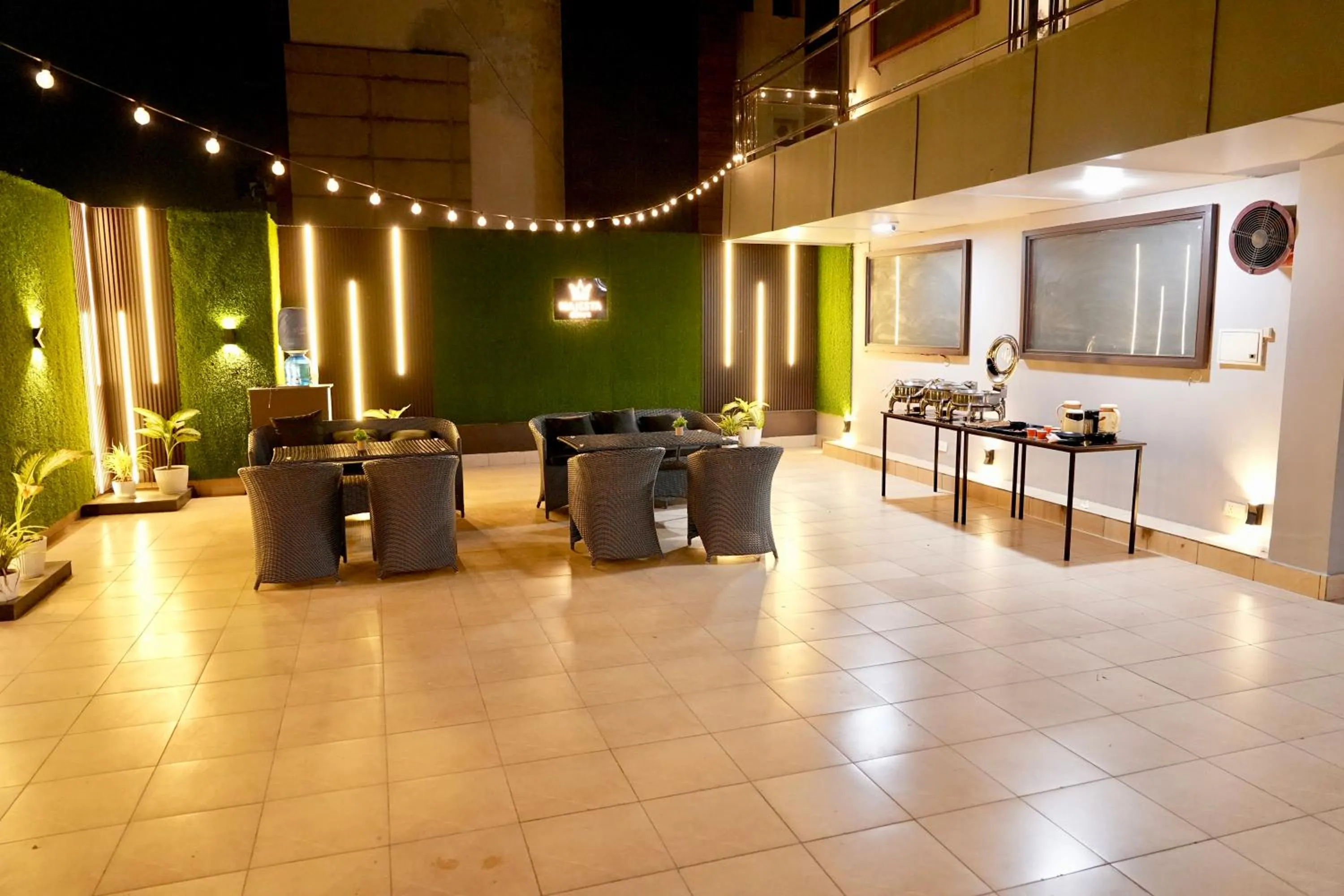 Restaurant/places to eat in Hotel Royal Saffron by Majesta Stays