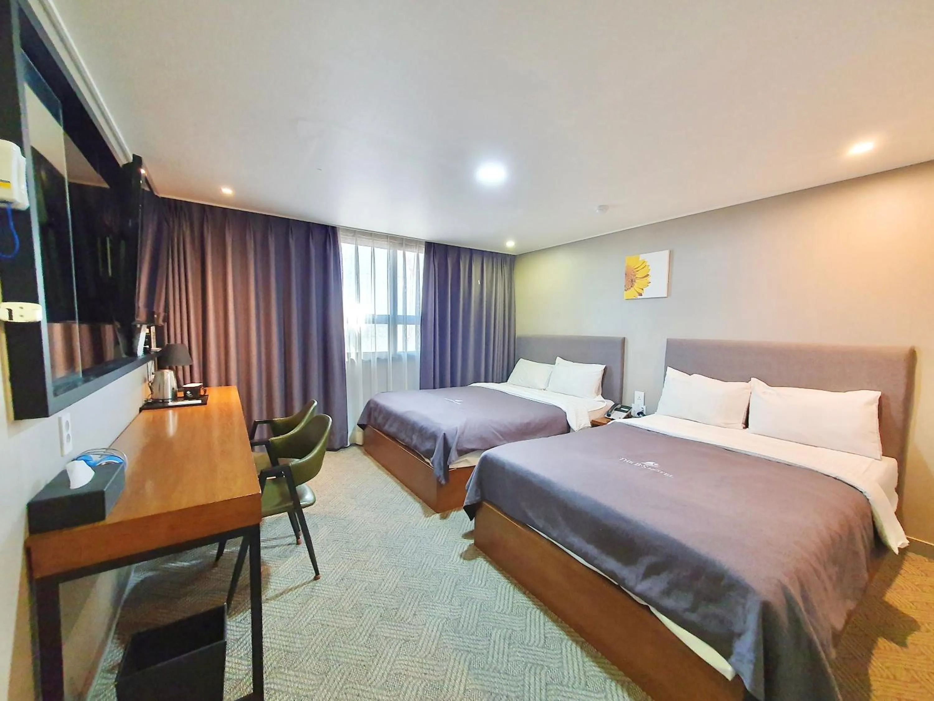 Bed in The BS Hotel Busan Station