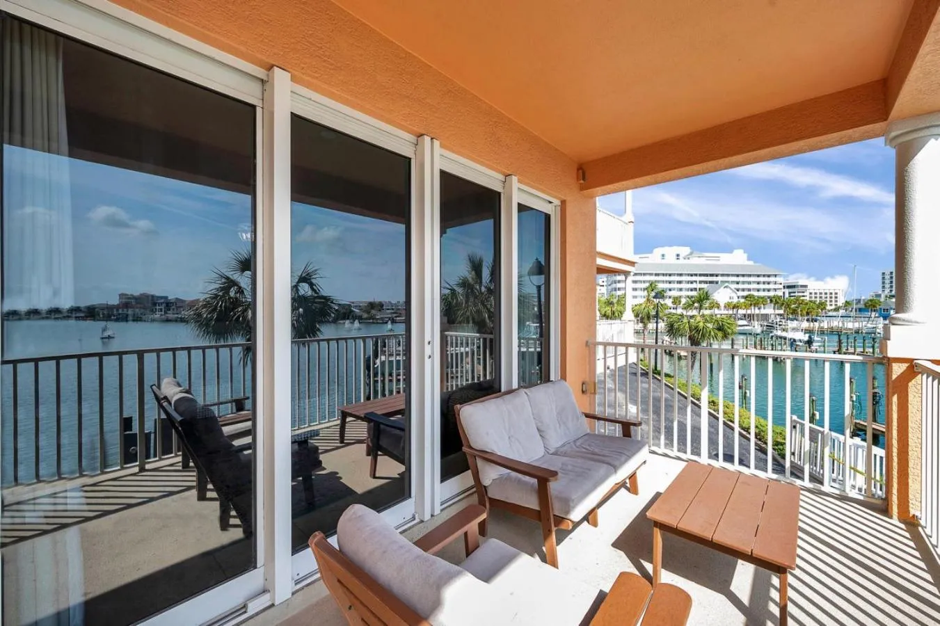 Harborview Grande Unit 207