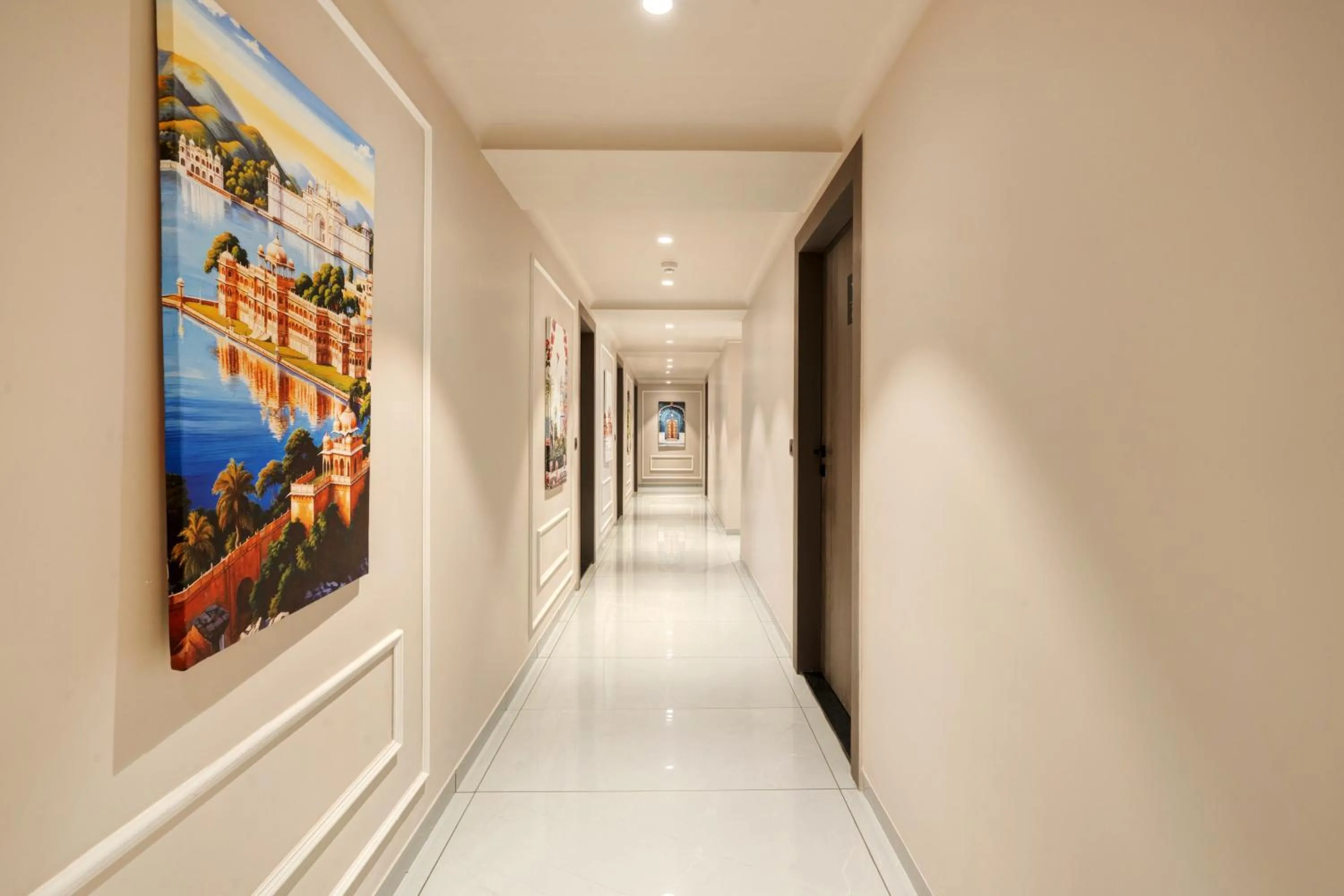 Property building in Hotel Royal Time