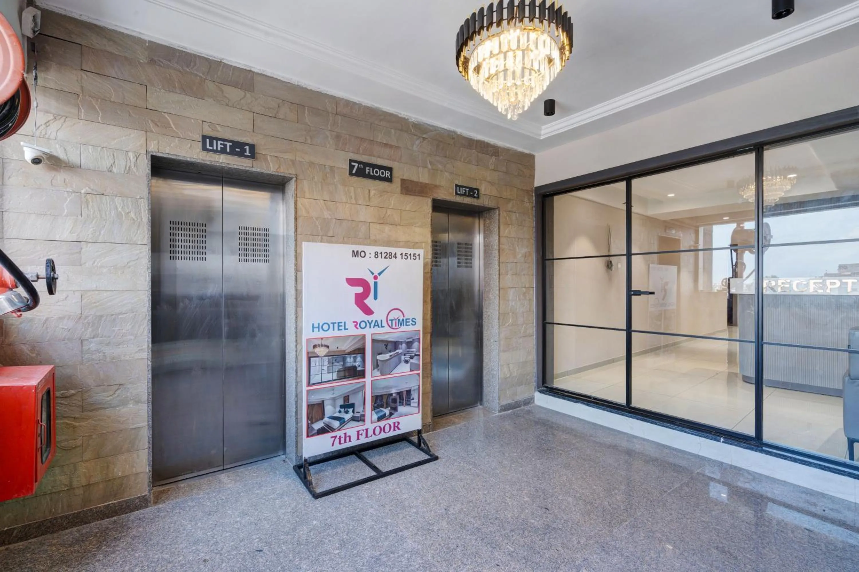 elevator in Hotel Royal Time
