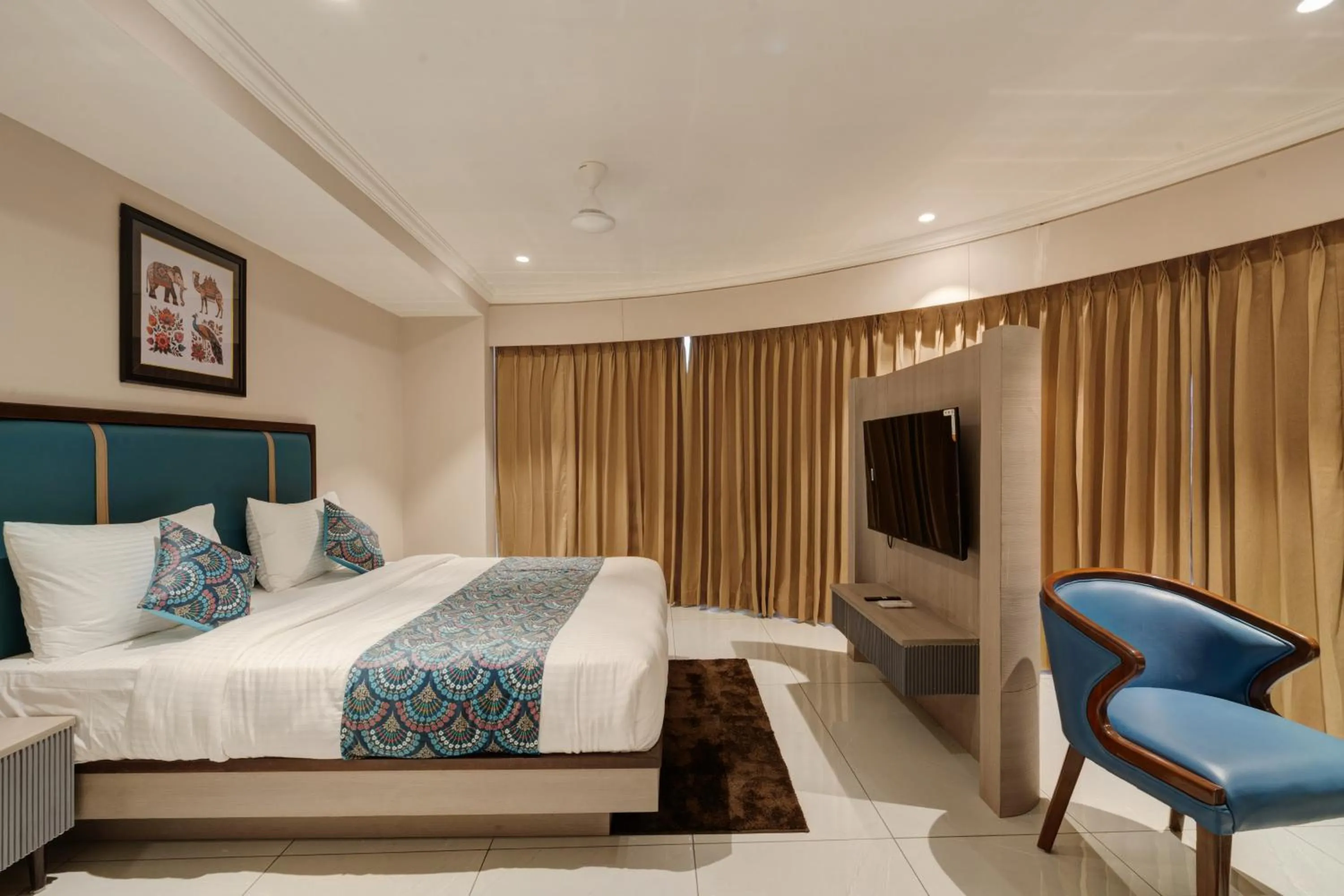 Bedroom, Bed in Hotel Royal Time