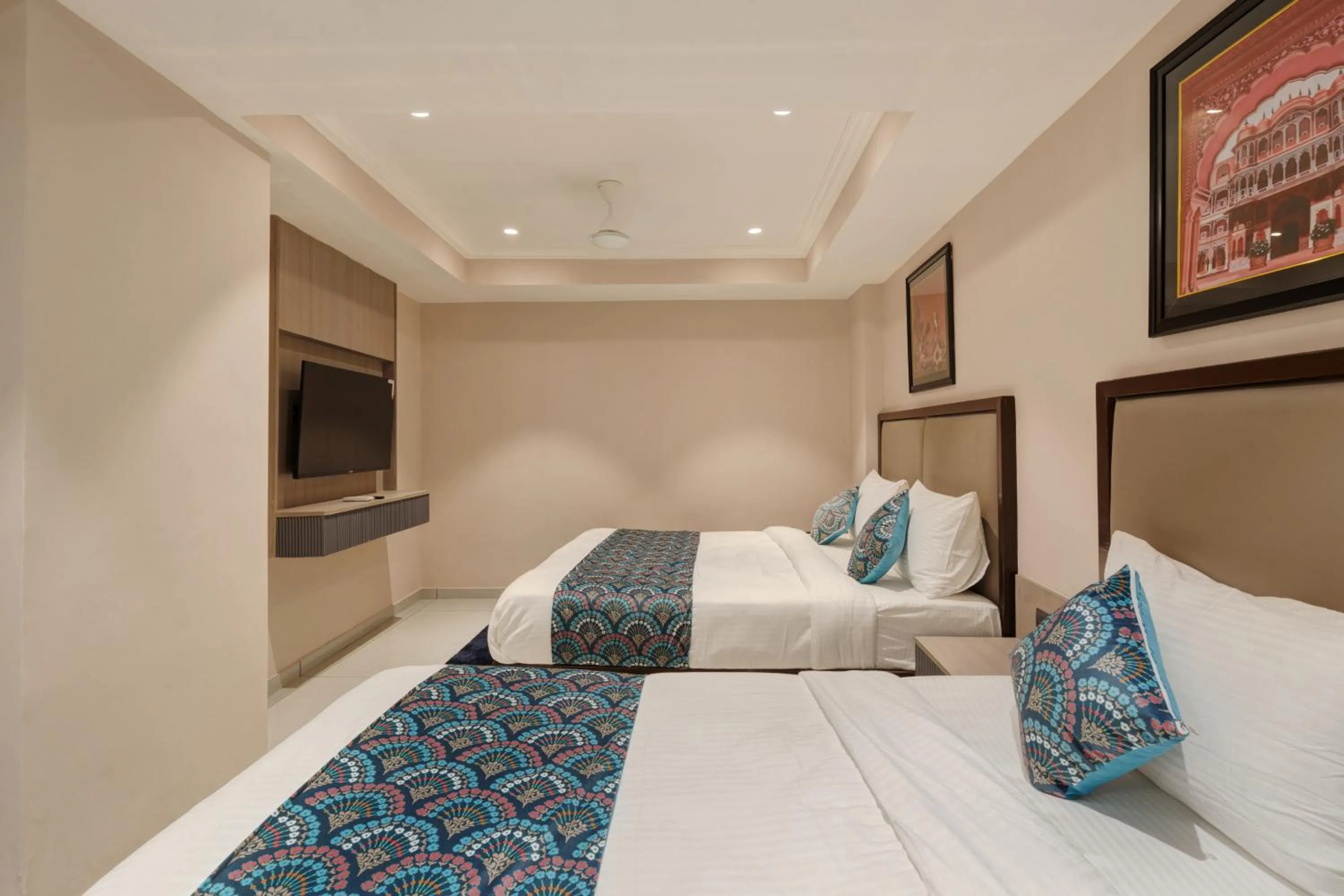 Bed in Hotel Royal Time