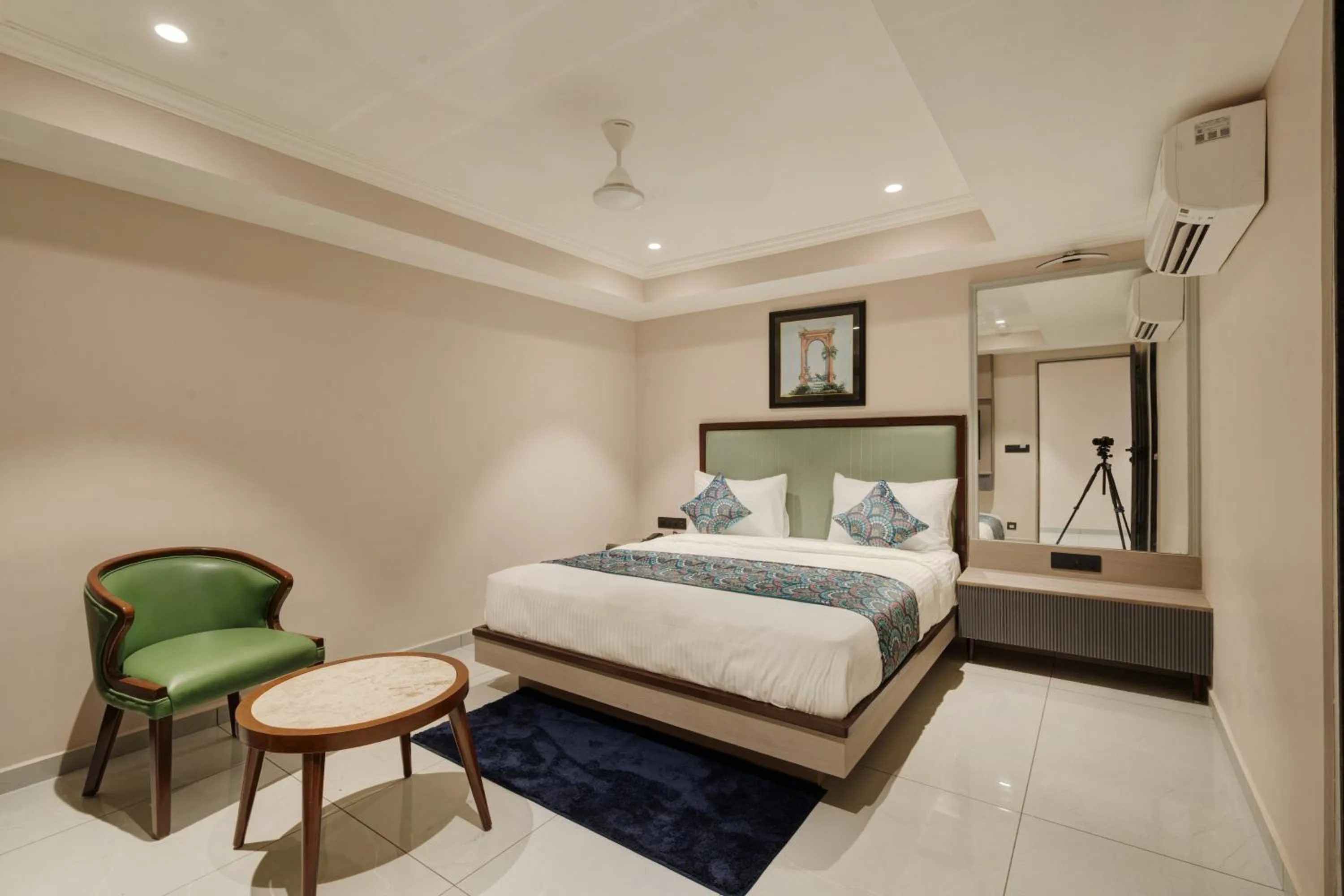 Bedroom, Bed in Hotel Royal Time