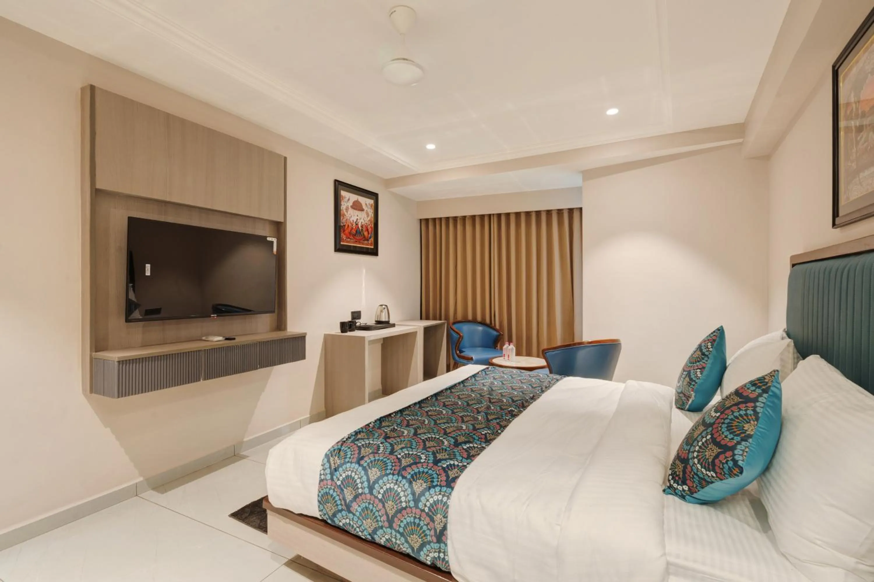 Bedroom, Bed in Hotel Royal Time