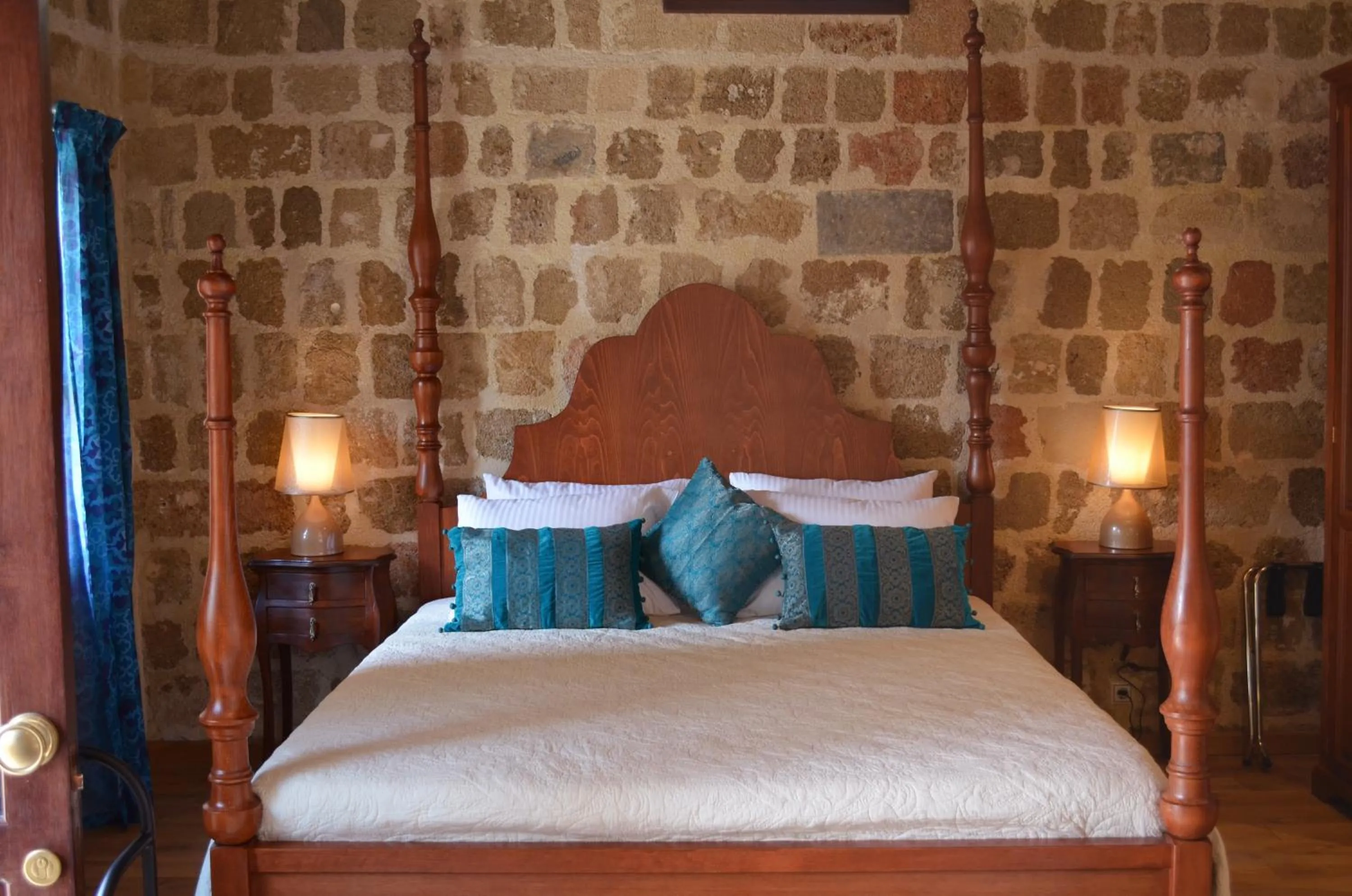 Bed in Hotel Ellique