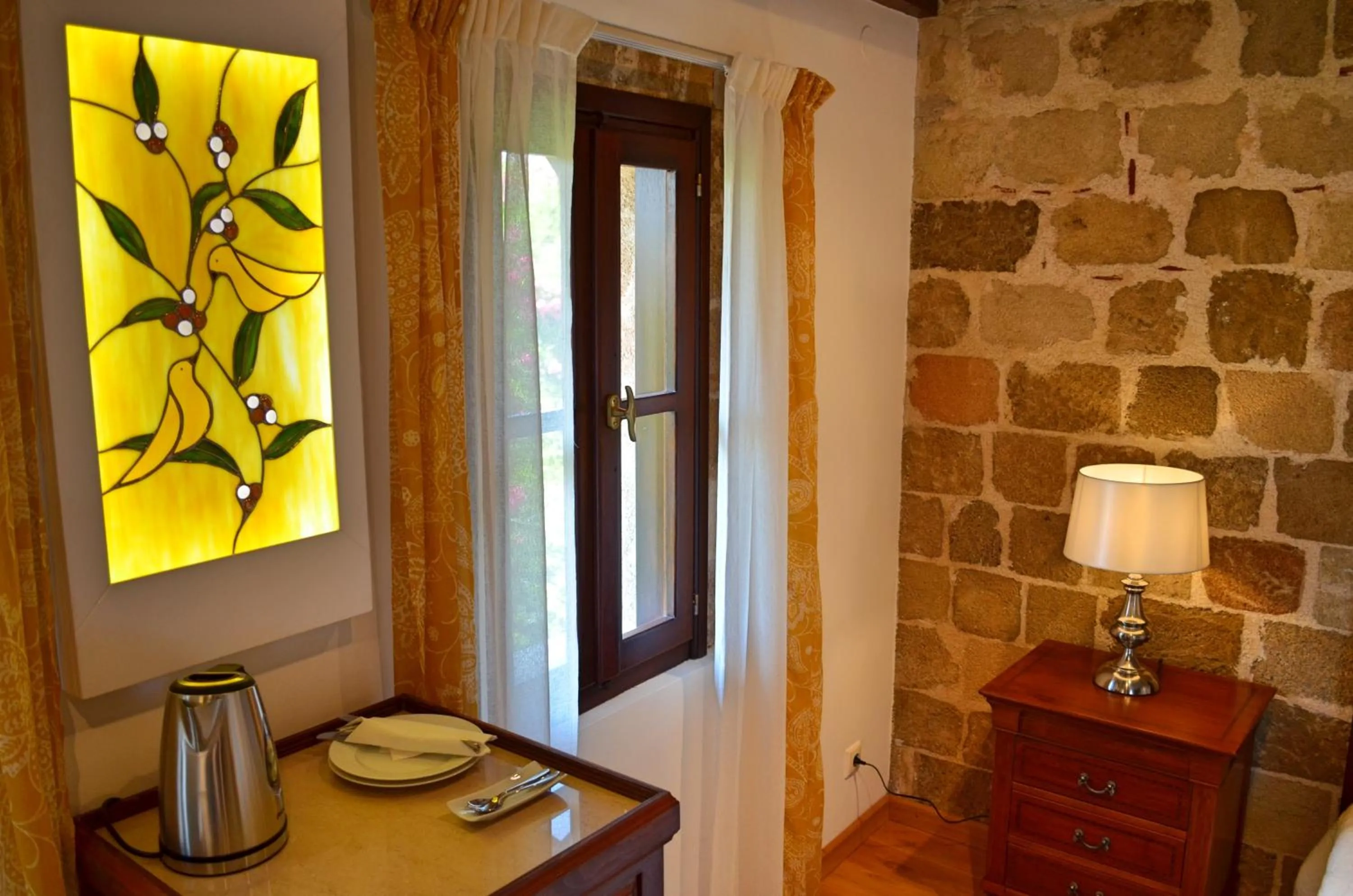 Coffee/tea facilities in Hotel Ellique