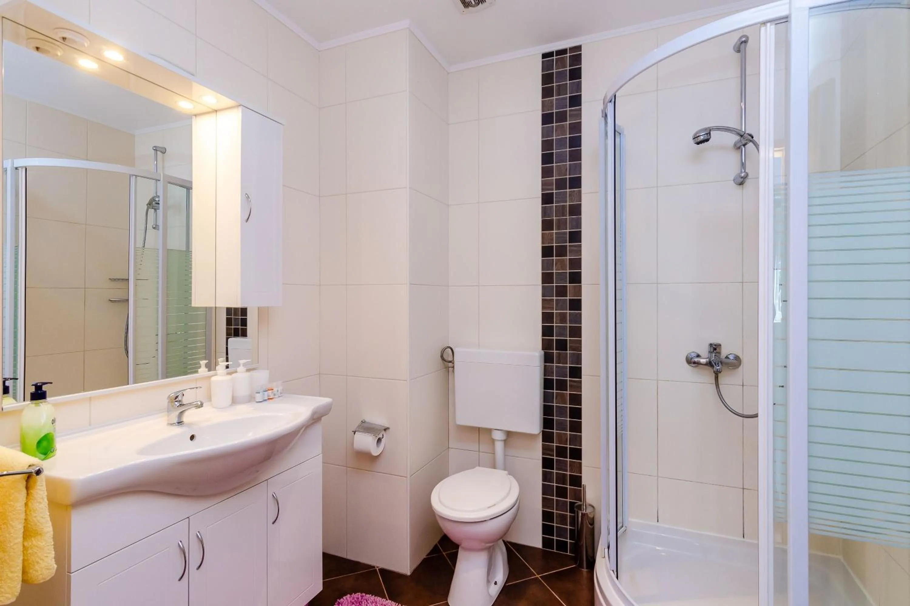 Bathroom in Villa Oasis Cypress