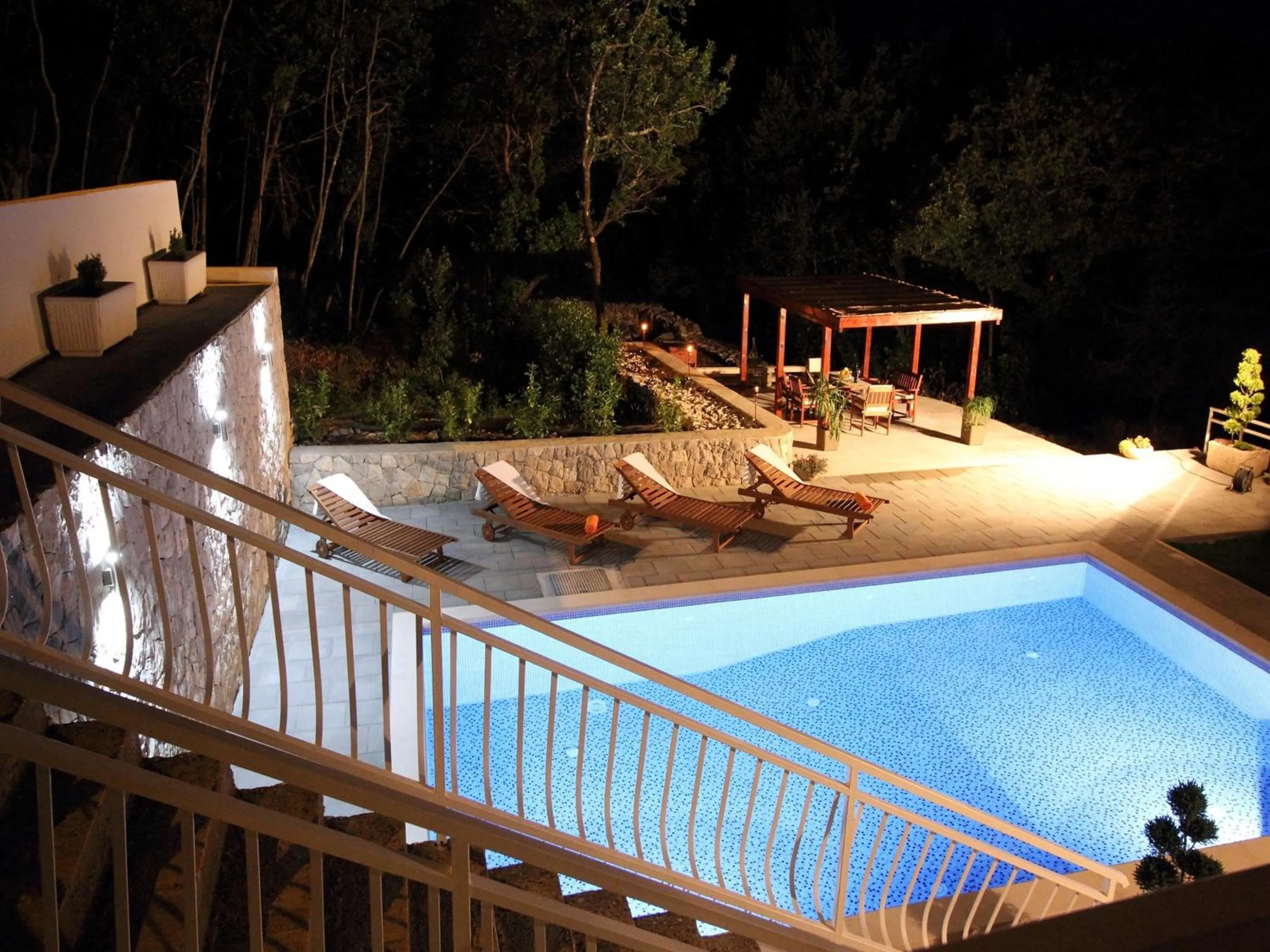 Swimming pool in Villa Oasis Cypress