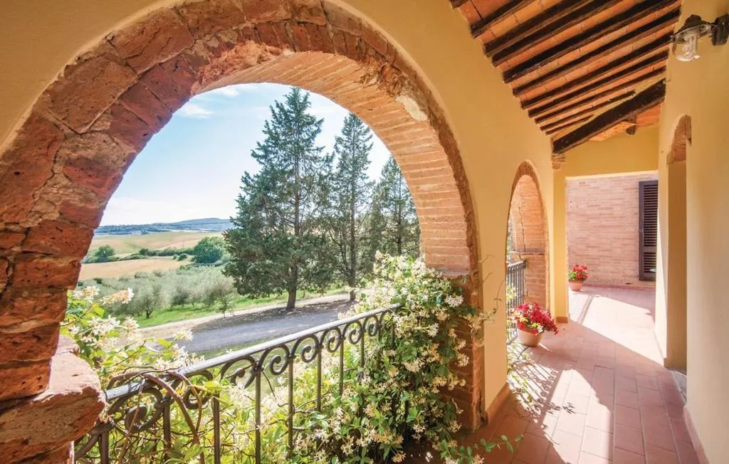 Property building in Podere Suvignano