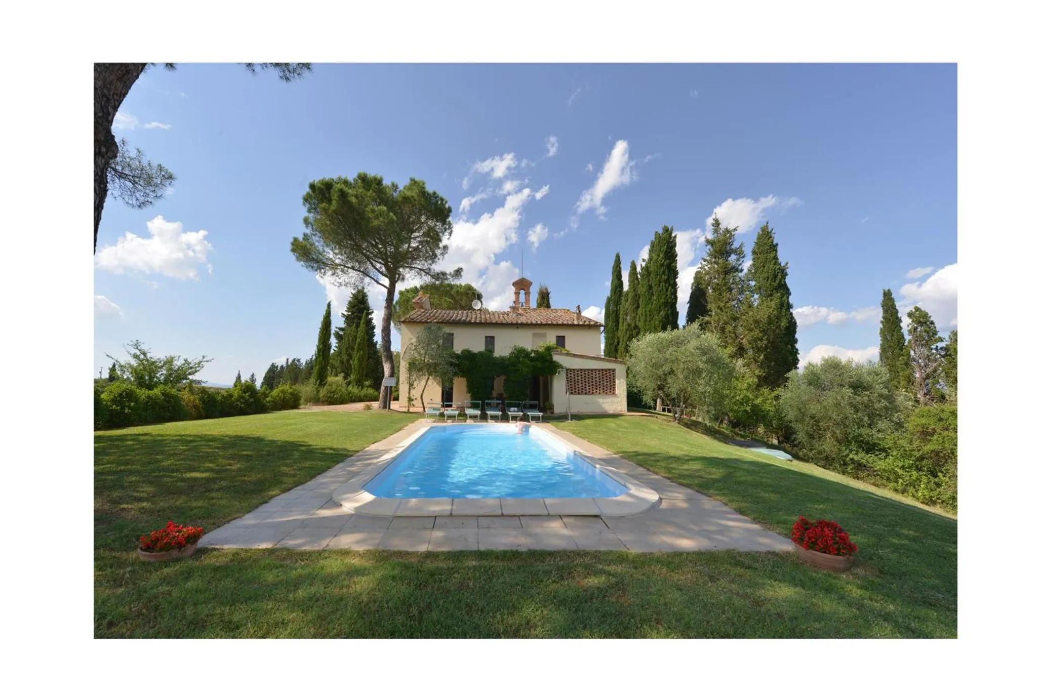 Pool view in Podere Suvignano