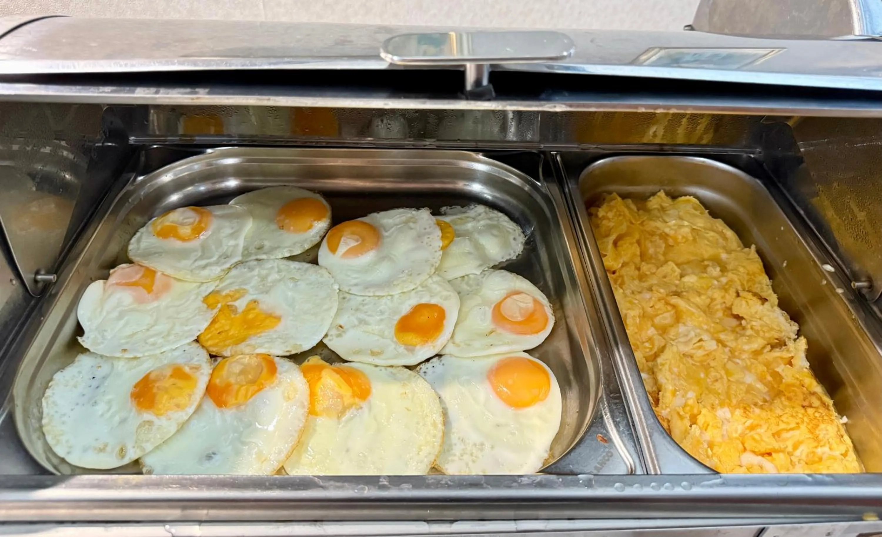 Buffet breakfast in Central Hotel Sofia