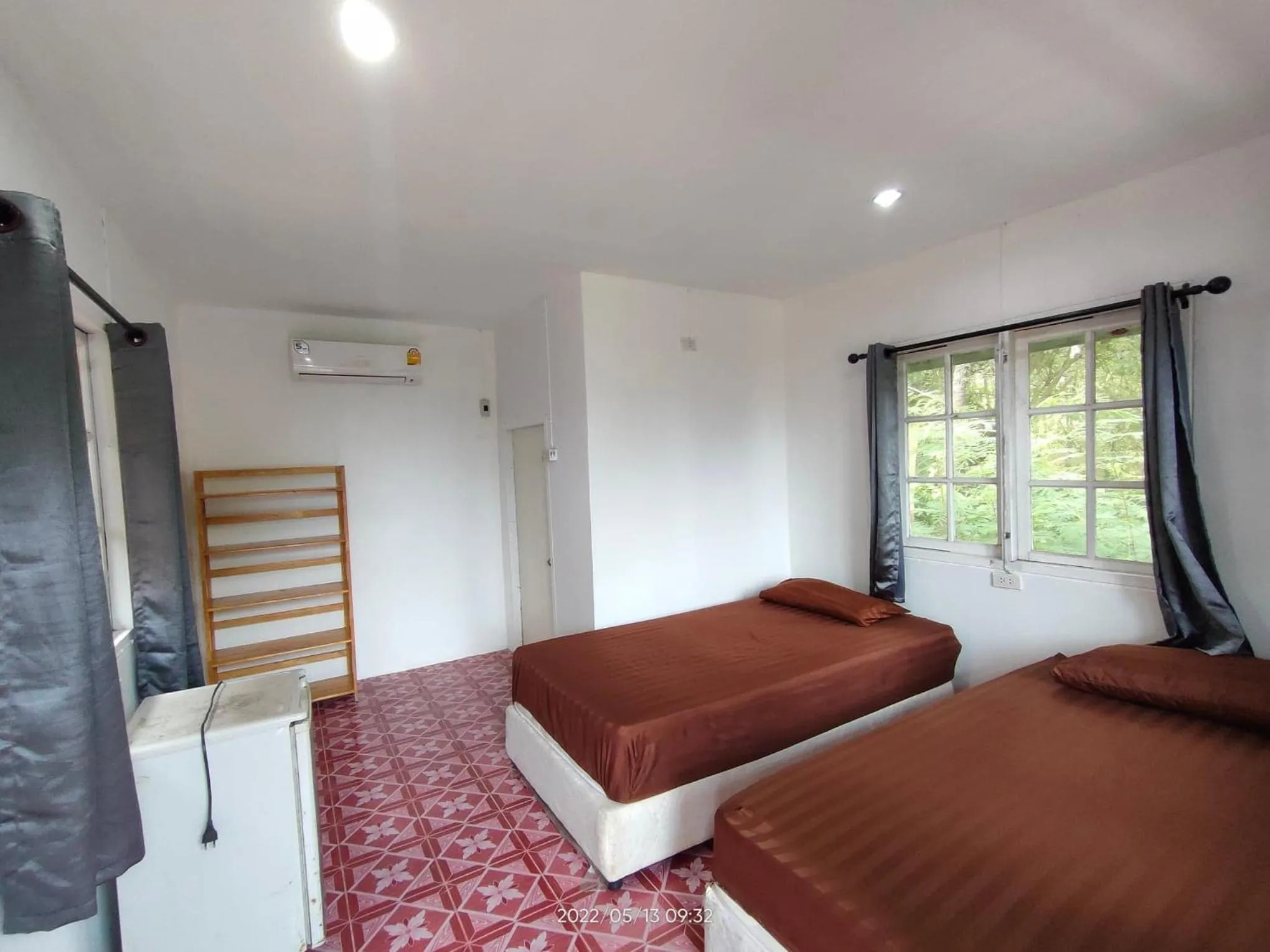 Bed in Golden Beach Resort Koh Phangan