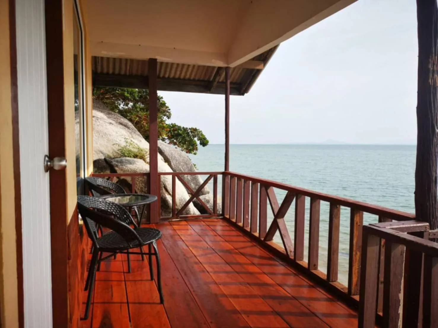 Balcony/Terrace in Golden Beach Resort Koh Phangan