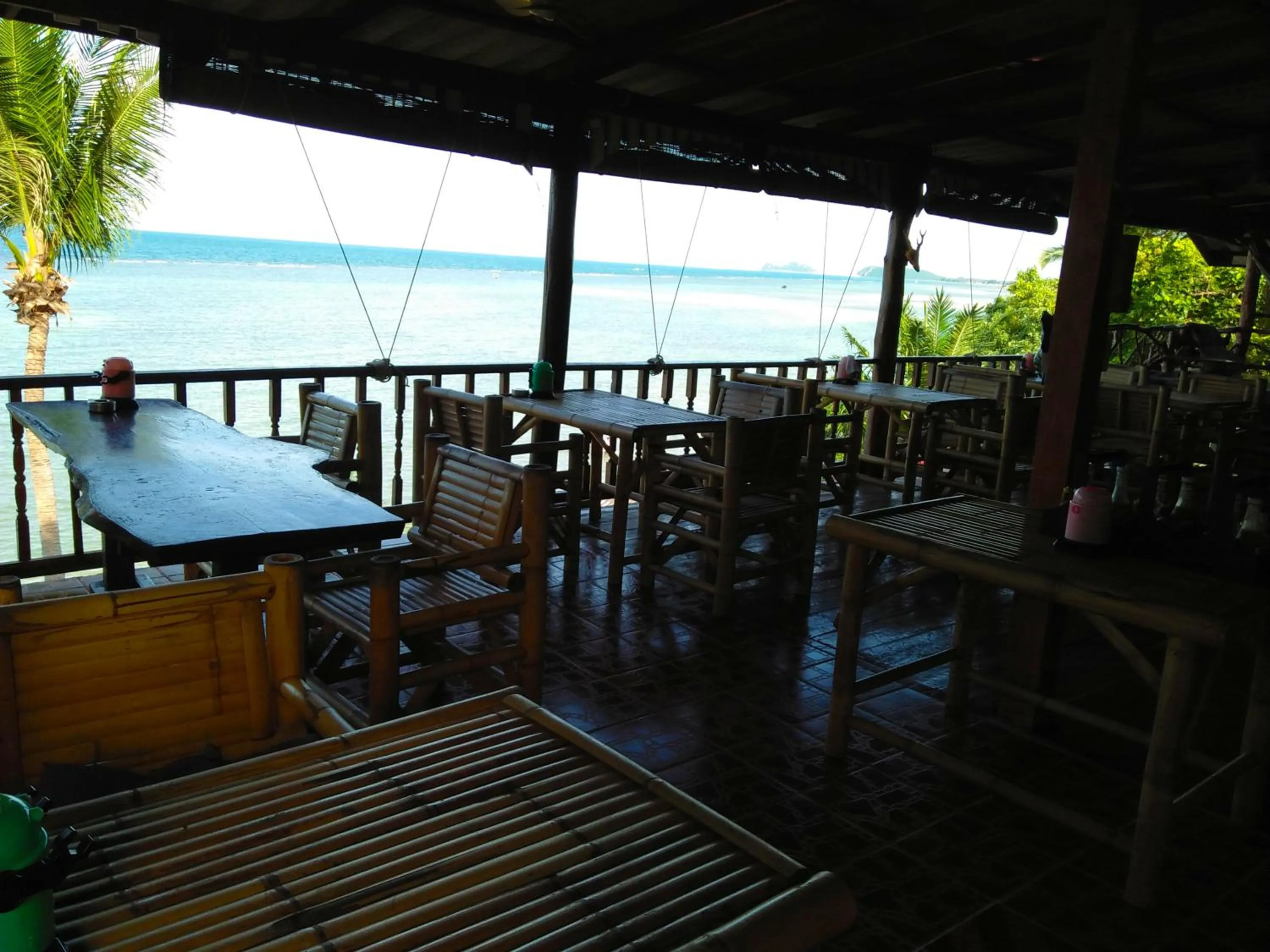 Restaurant/places to eat in Golden Beach Resort Koh Phangan