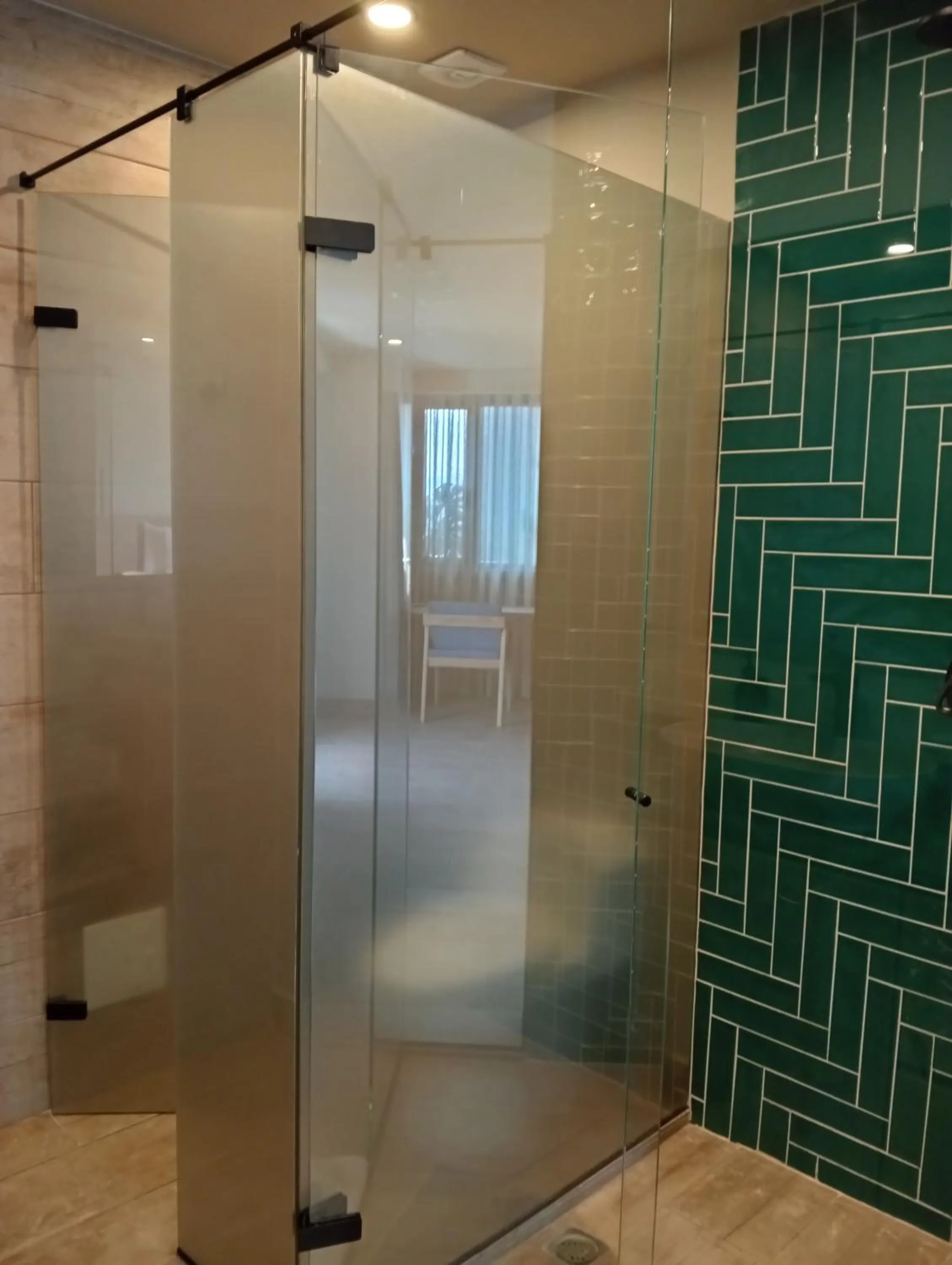 Shower in Hotel Rulay Medellin