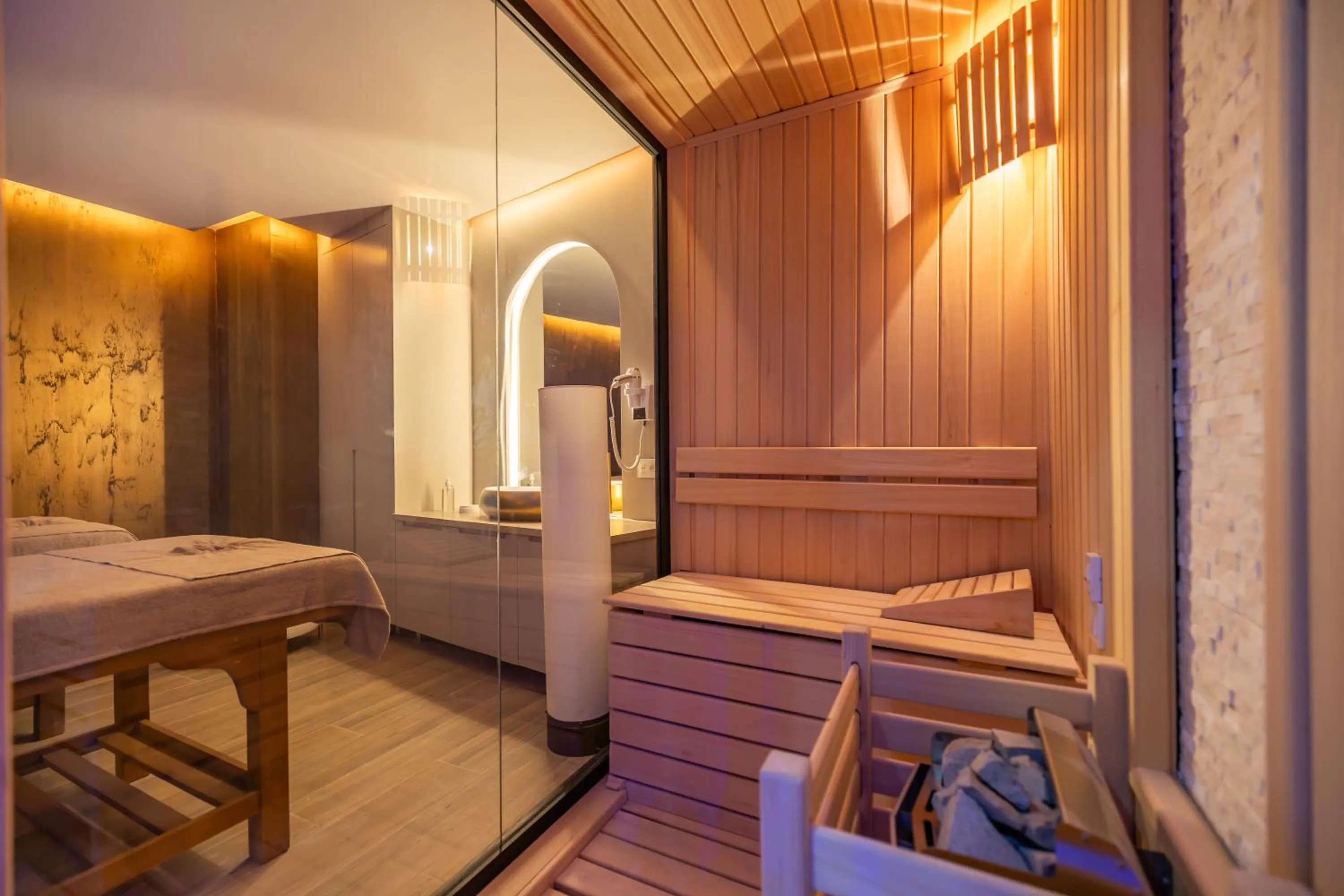 Spa and wellness centre/facilities, Bed in Qlusive Hotel